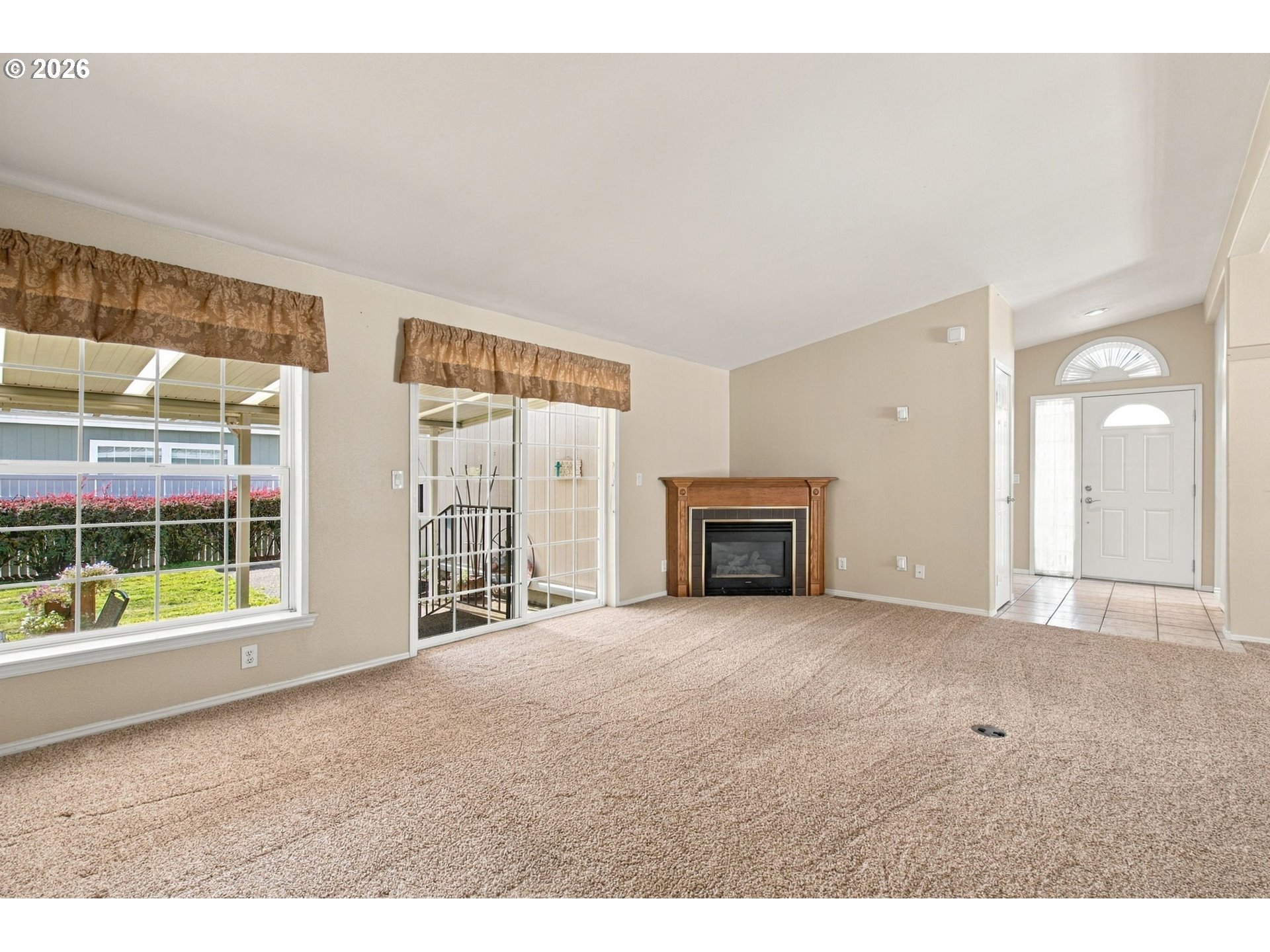 2587 Northampton Property Photo 8