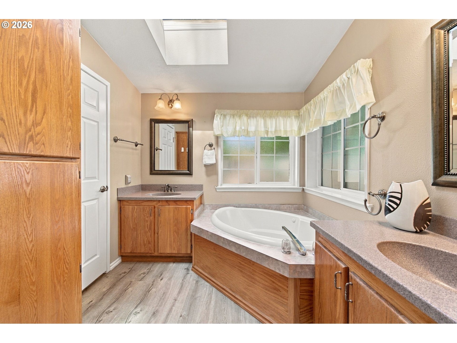 2587 Northampton Property Photo 34