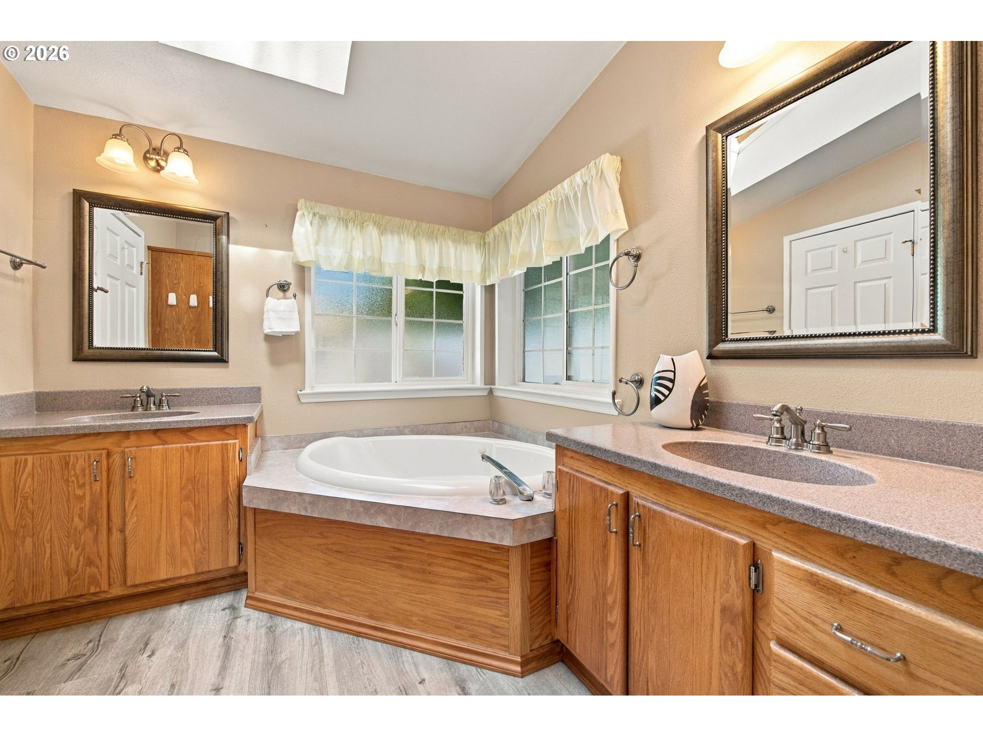 2587 Northampton Property Photo 35