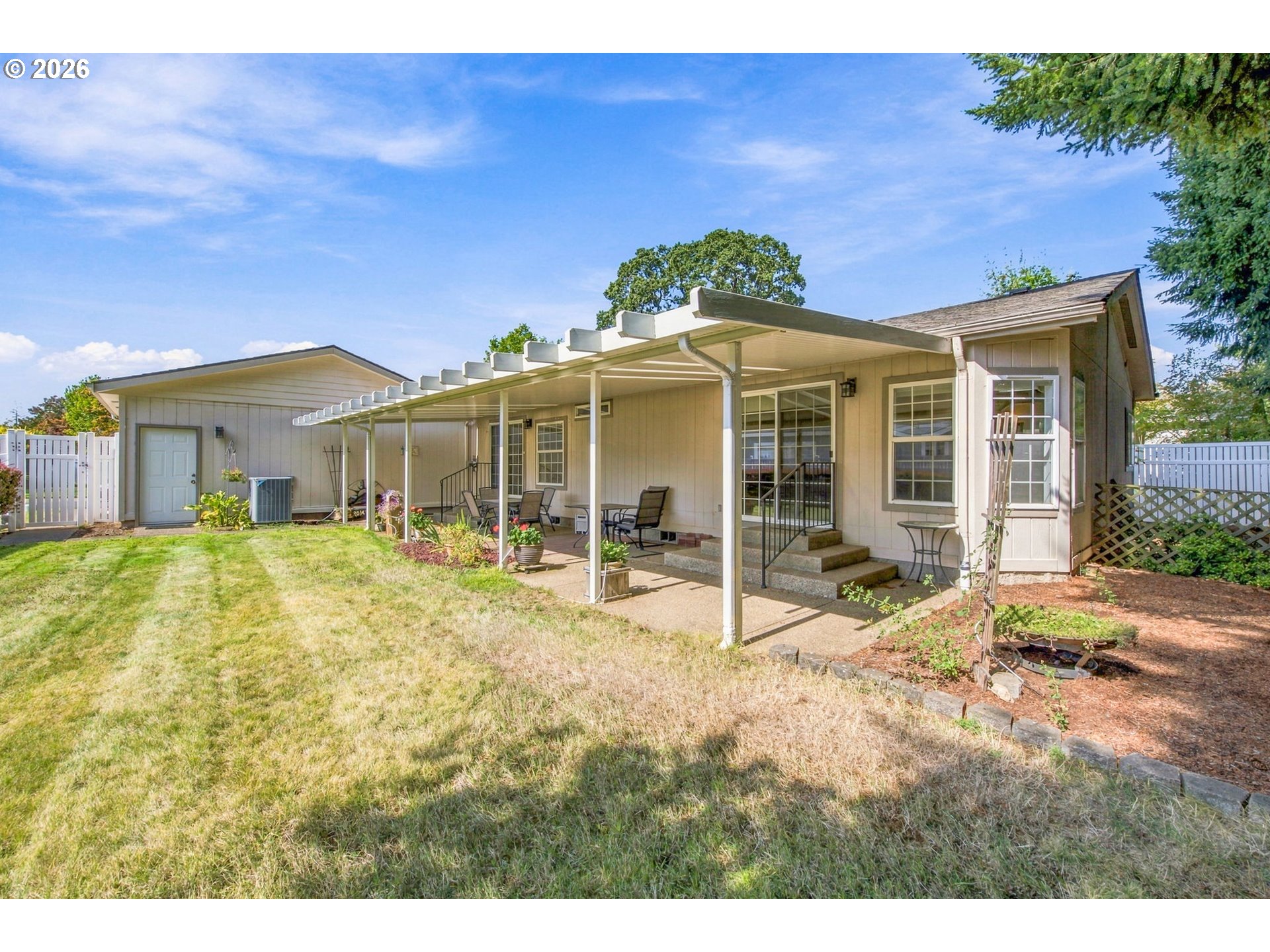 2587 Northampton Property Photo 44