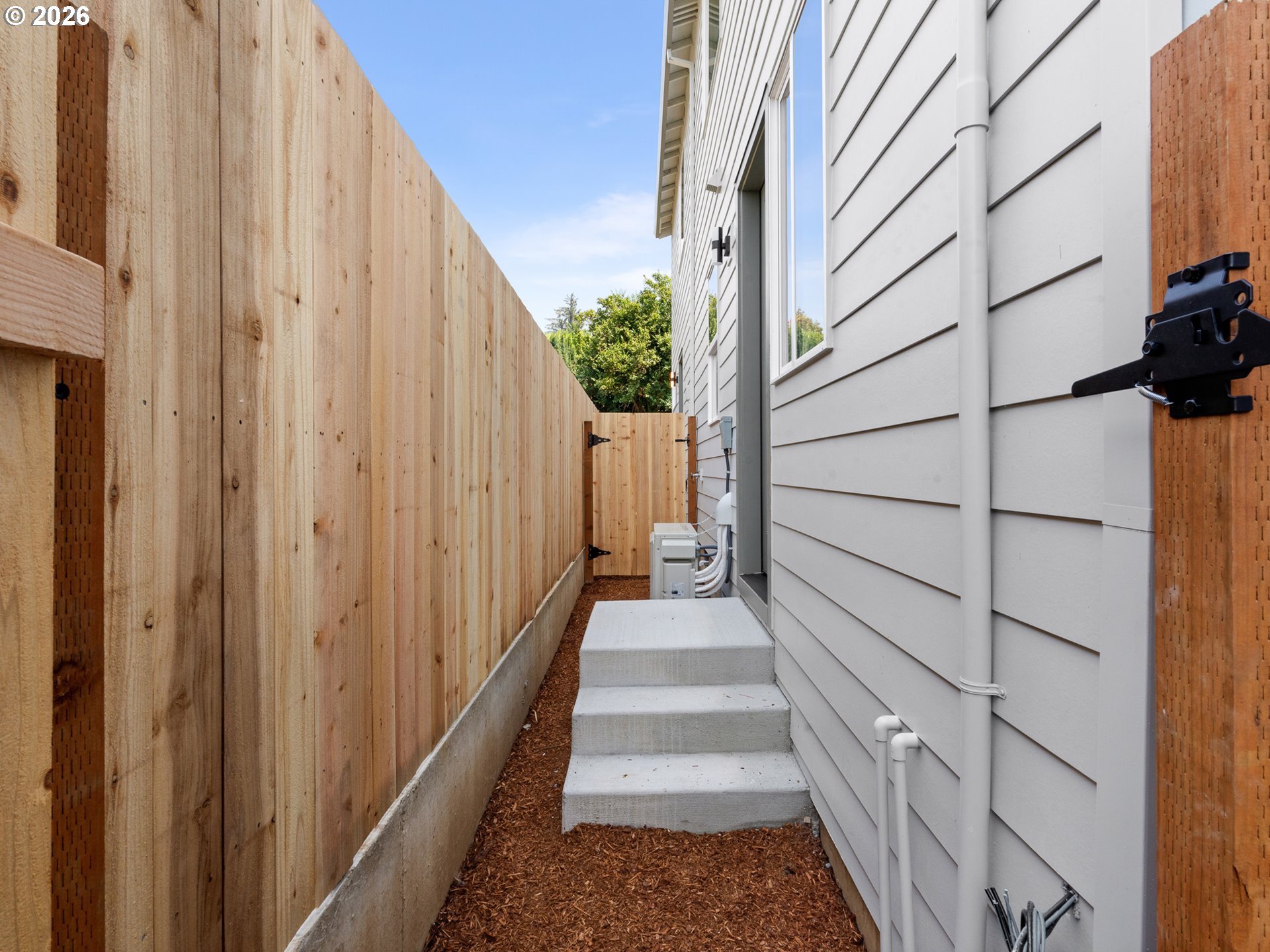 5135 Se Morrison St Property Photo 21