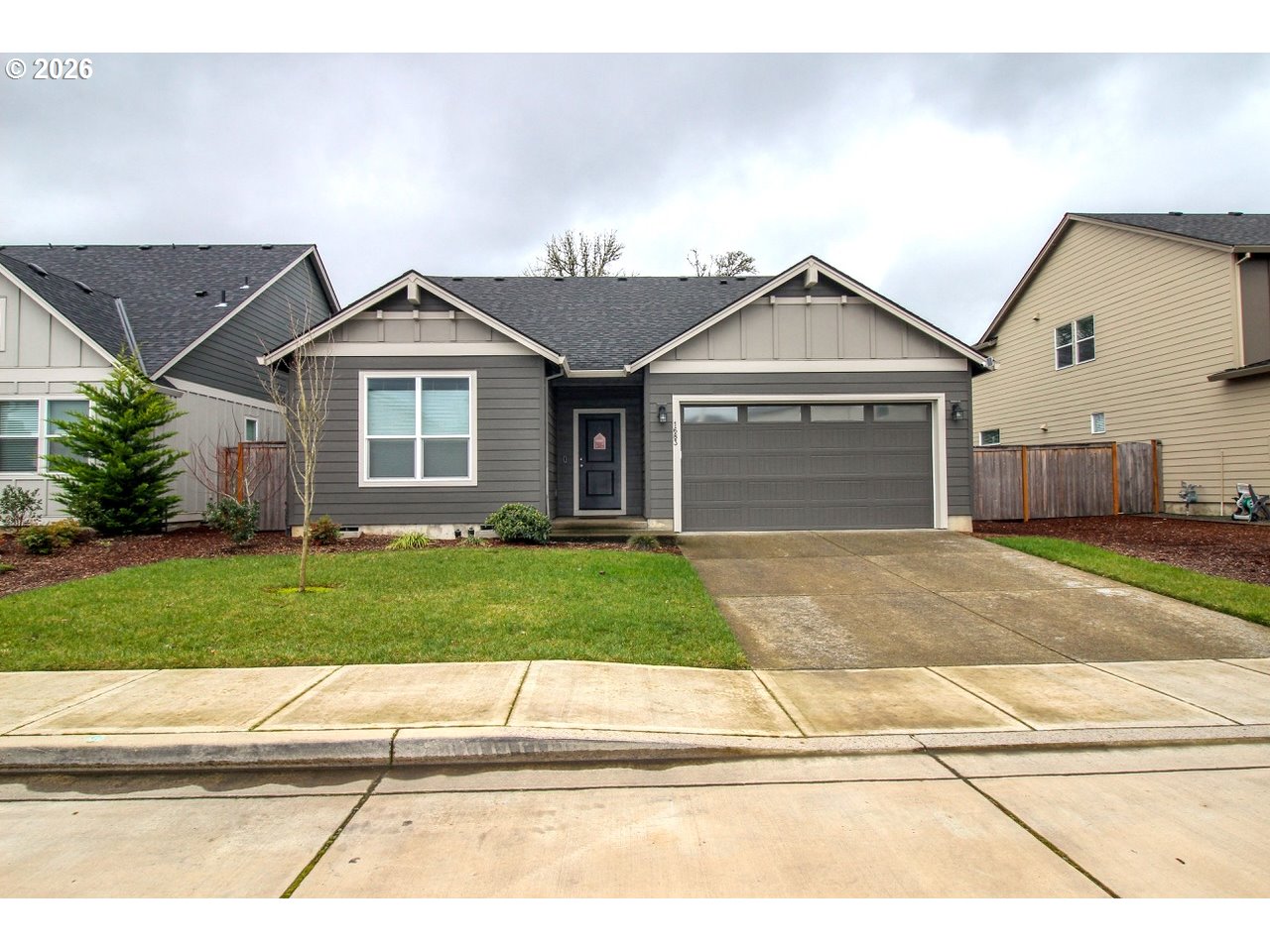 1683 S Quartz Dr Property Photo 1