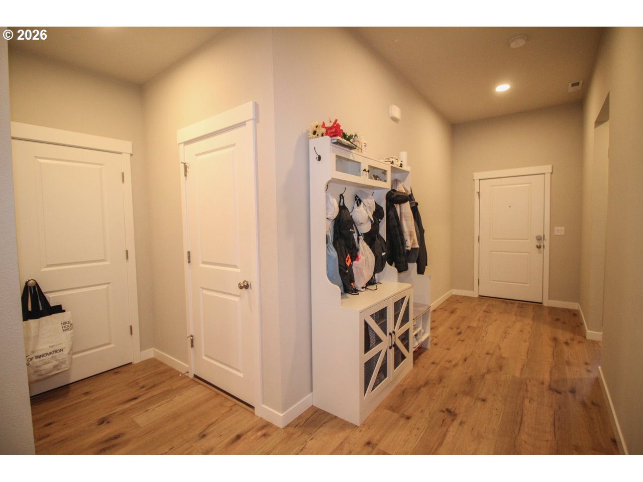 1683 S Quartz Dr Property Photo 3