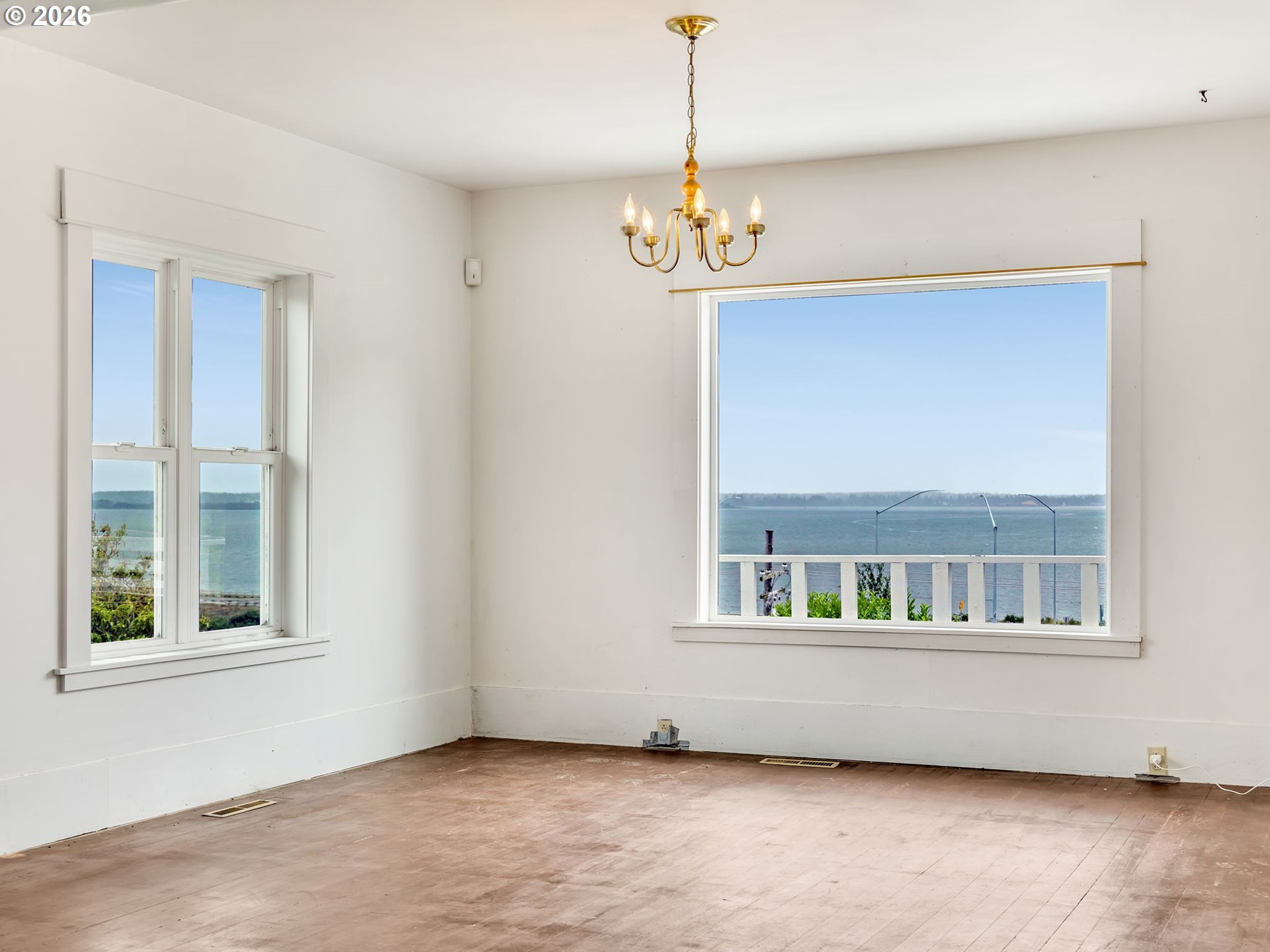 590 Rivington St Property Photo 6