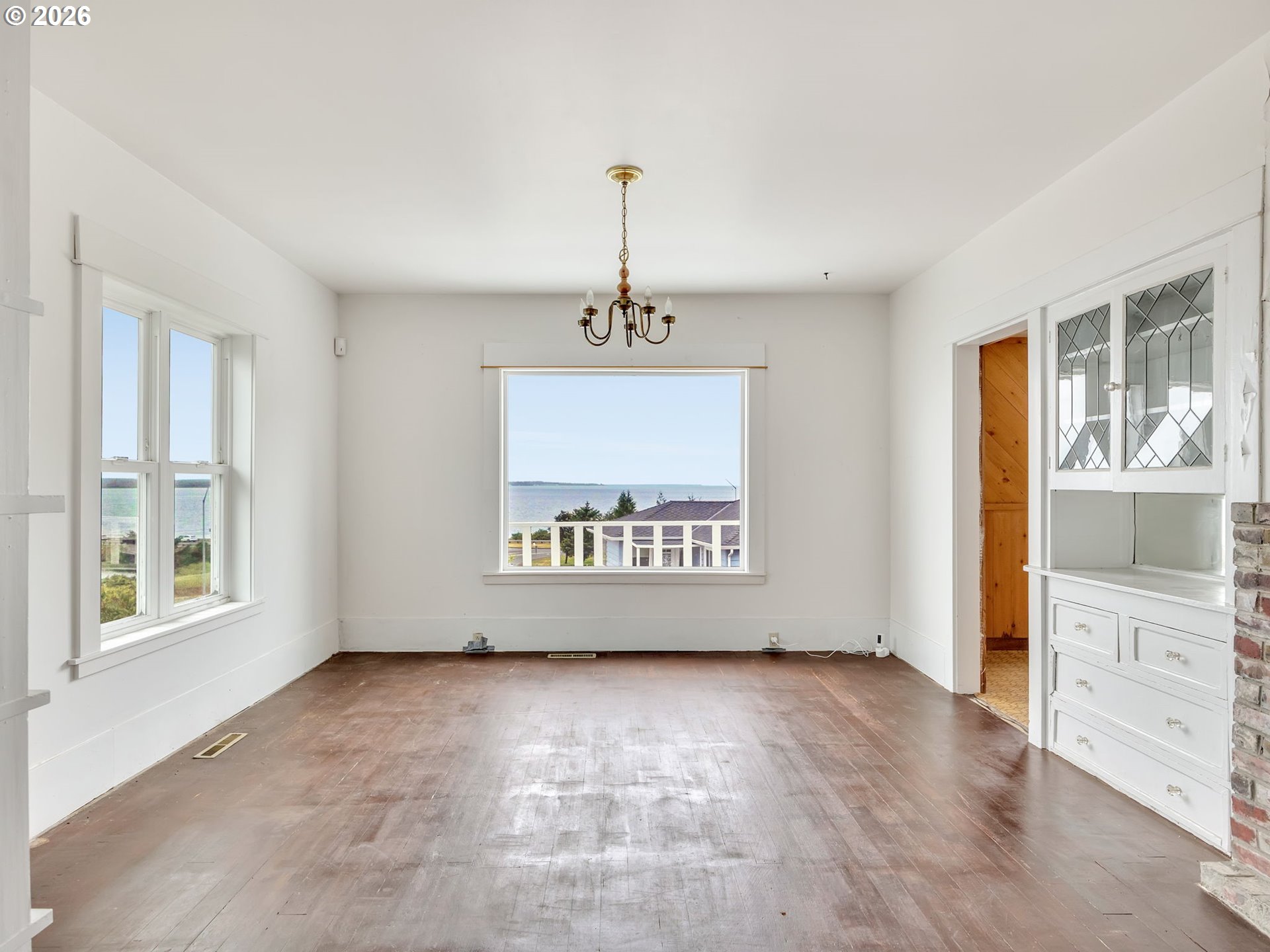 590 Rivington St Property Photo 8