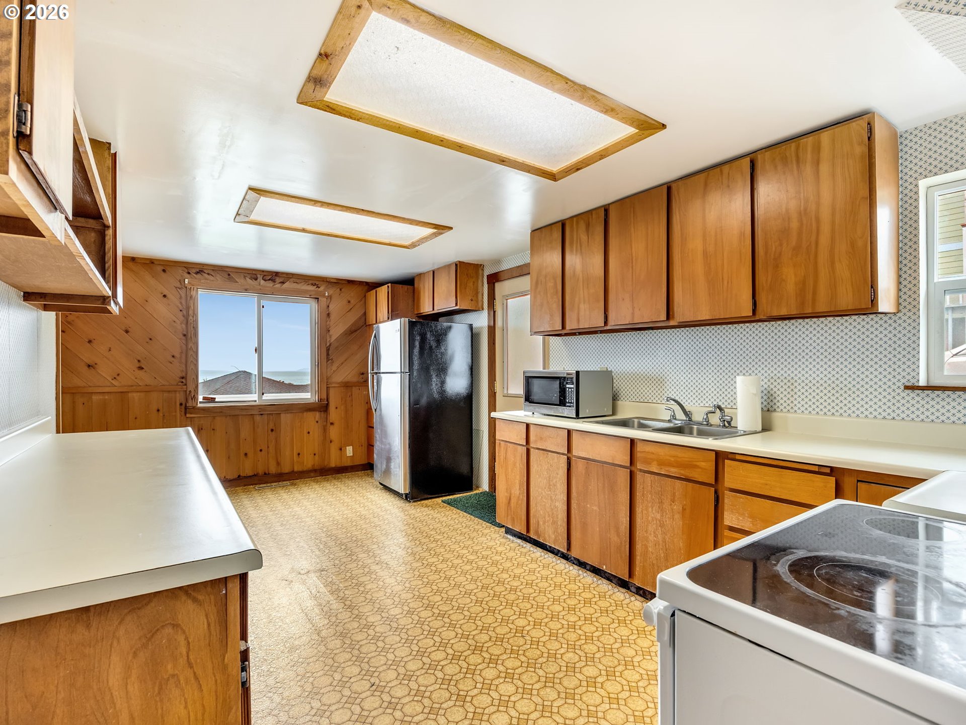 590 Rivington St Property Photo 11
