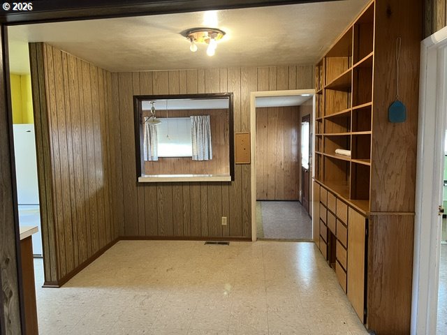 2012 Ne Vine St Property Photo 8