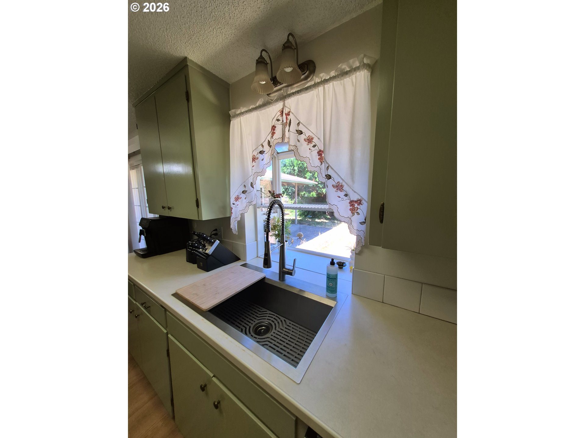 1766 Berwin Ln Property Photo 13