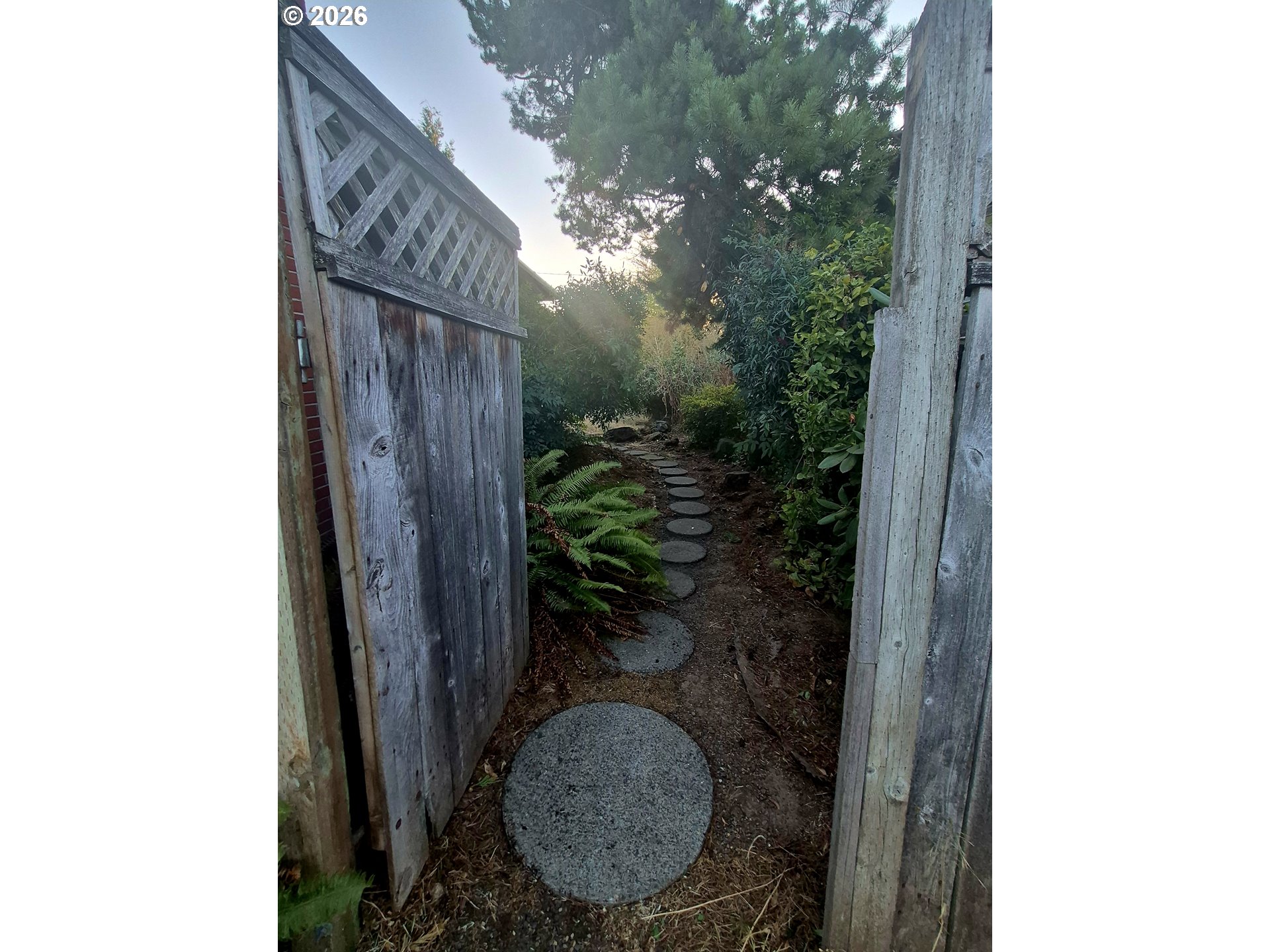 1766 Berwin Ln Property Photo 24