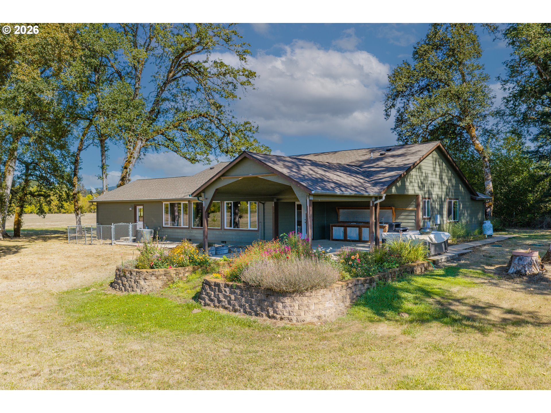 19521 Highway 42 Property Photo 6