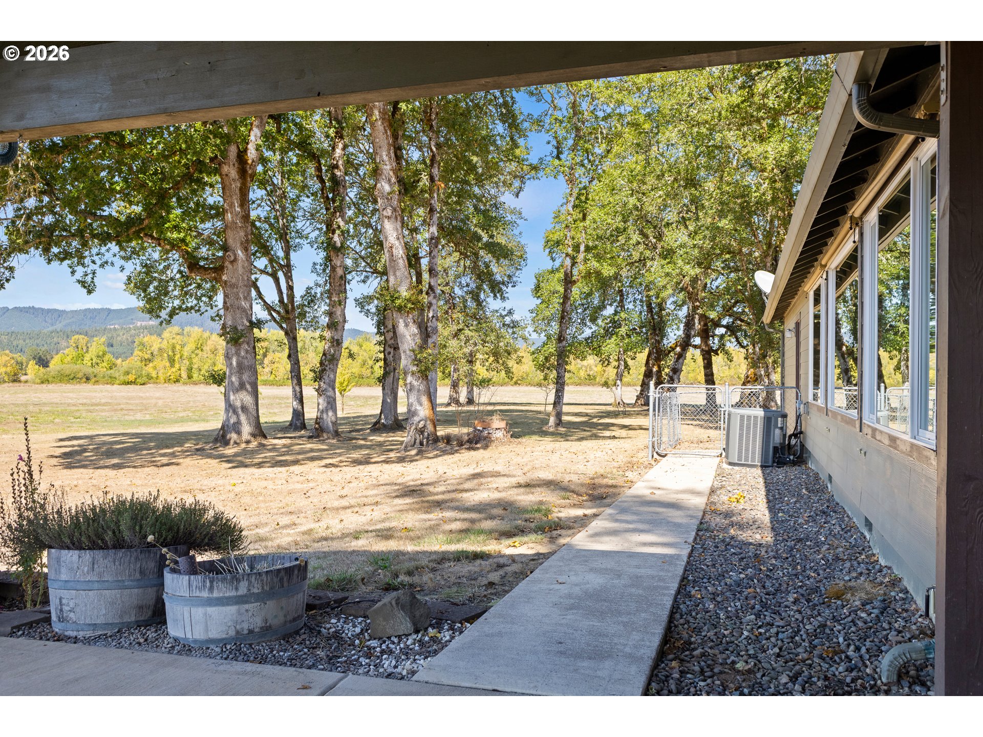 19521 Highway 42 Property Photo 15