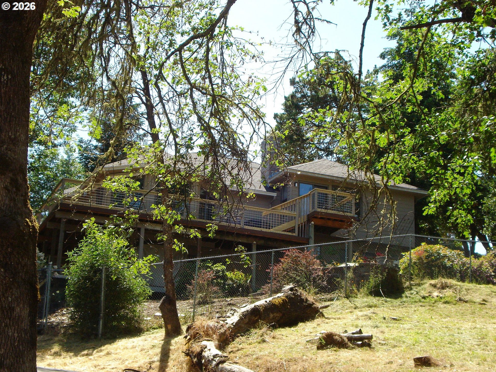 321 Arcadia Dr Property Photo 1