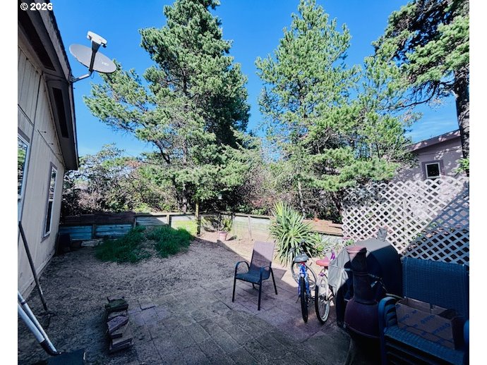 129 Evergreen Ln Property Photo 13