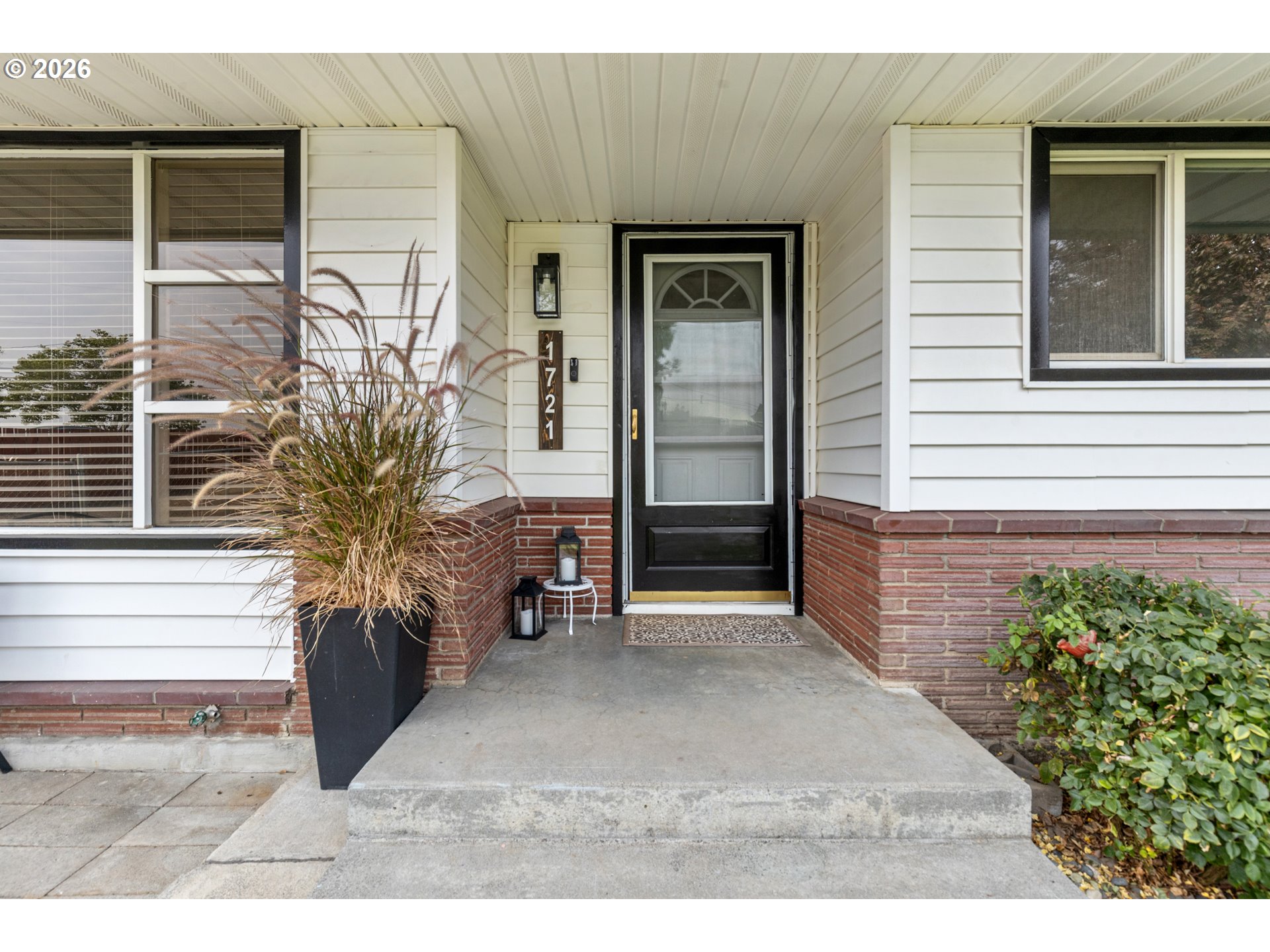 1721 Sw Hailey Ln Property Photo 5