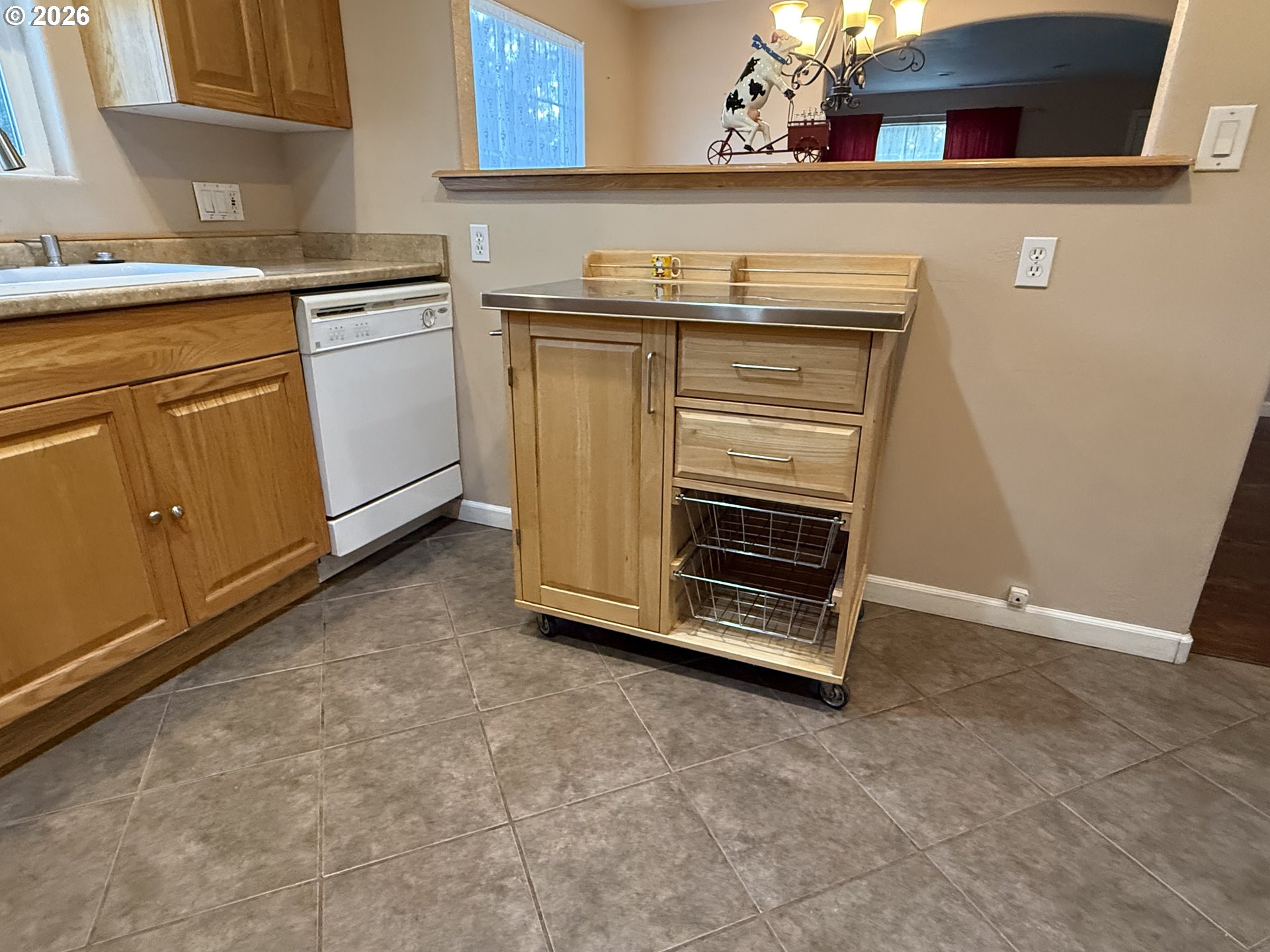 1345 Sunny Dr Property Photo 6