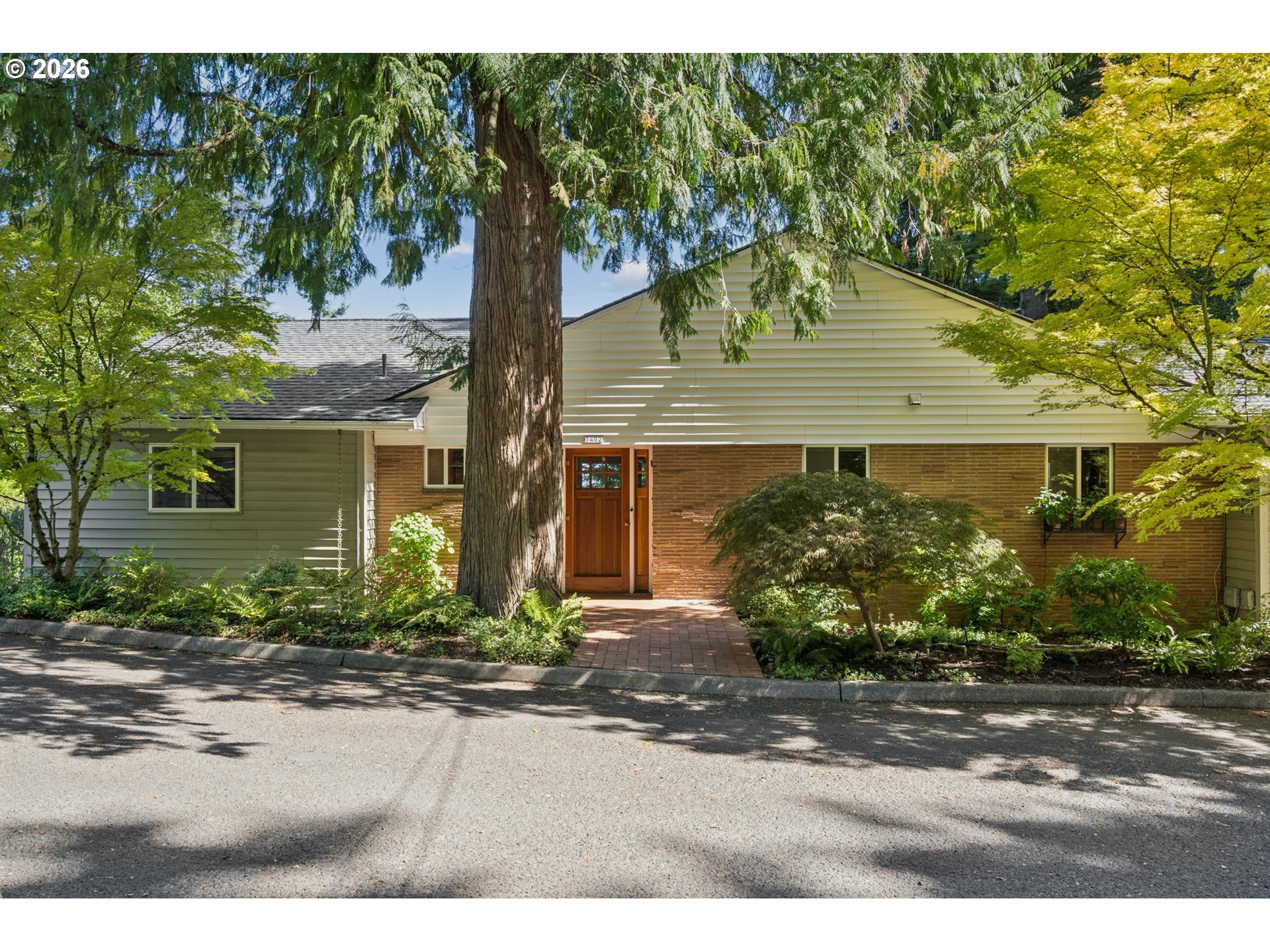 3402 Nw Luray Ter Property Photo 1
