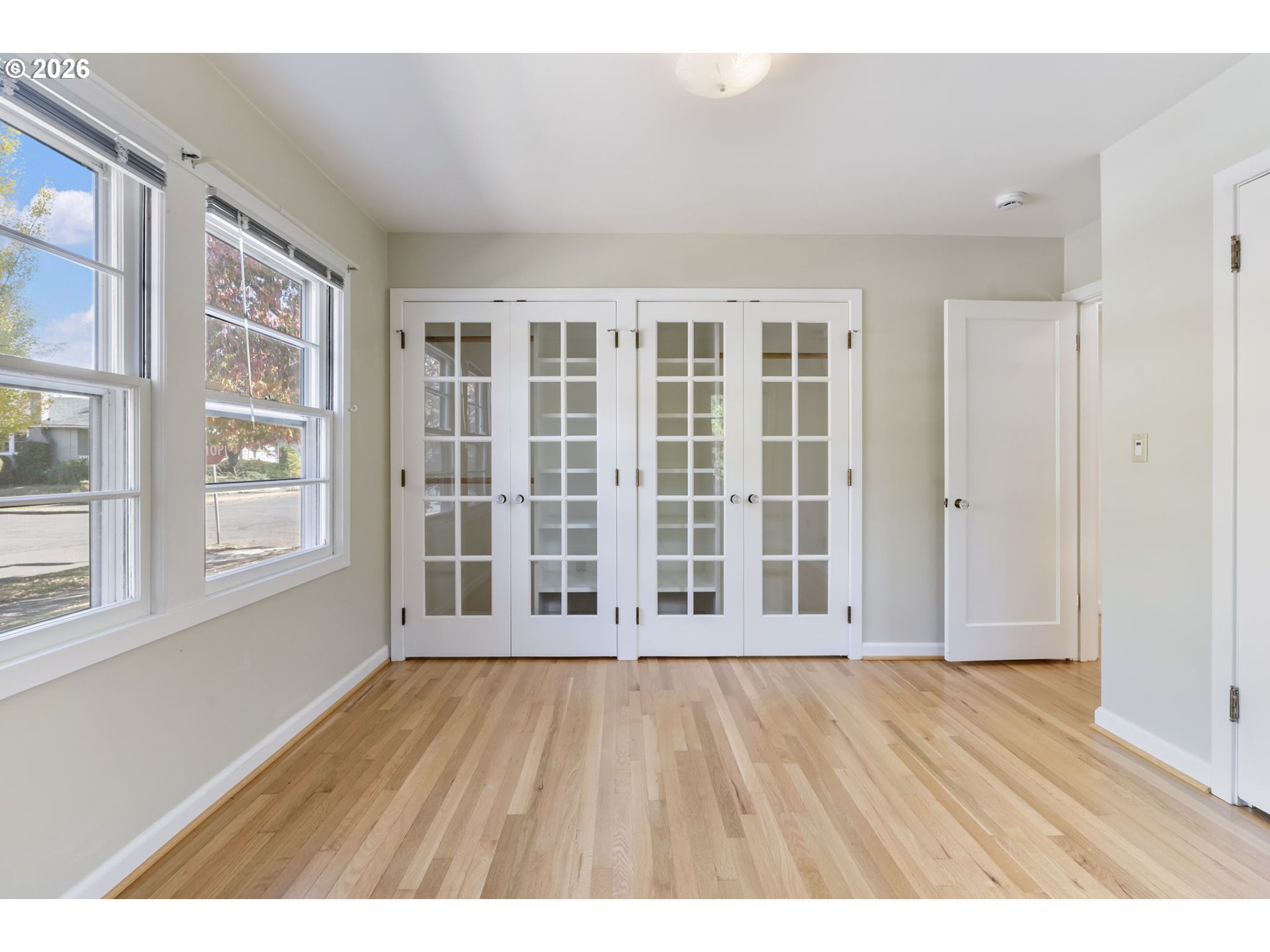 5012 N Yale St Property Photo 10