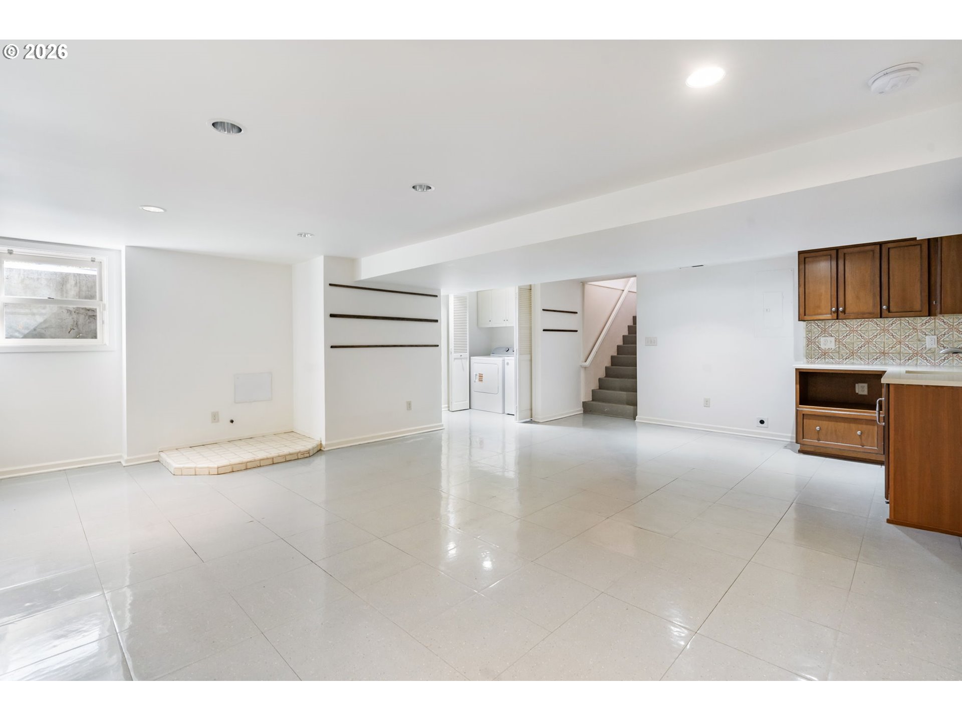 5012 N Yale St Property Photo 14
