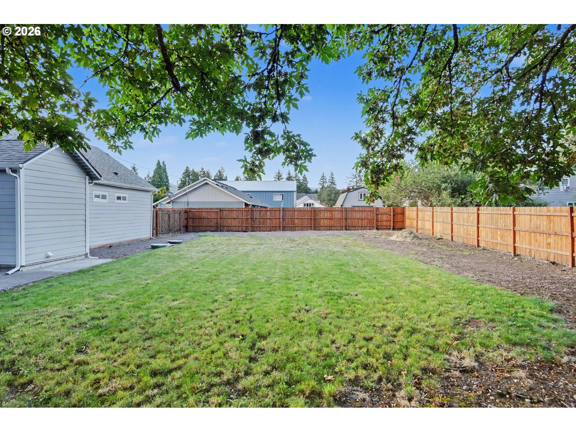 264 7th St Property Photo 29