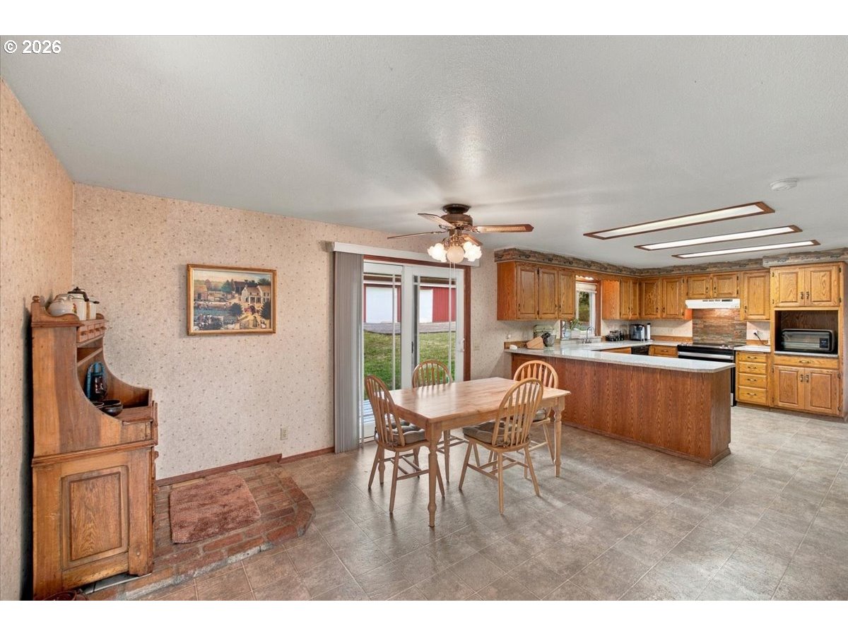 6515 Kurtz Rd Property Photo 9