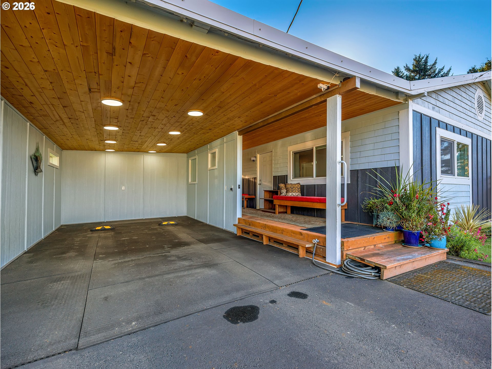 20214 P Pl Property Photo 3
