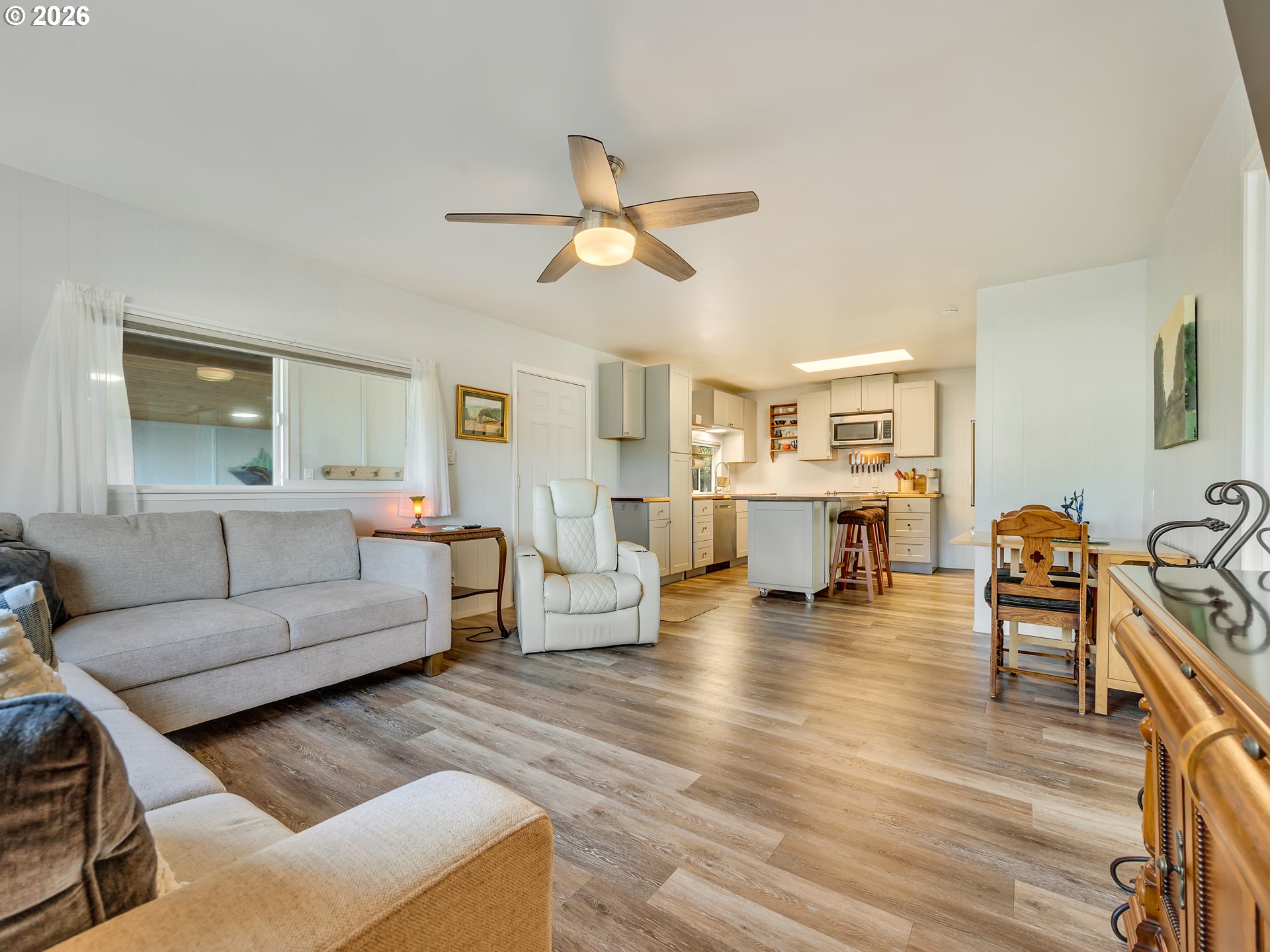 20214 P Pl Property Photo 6