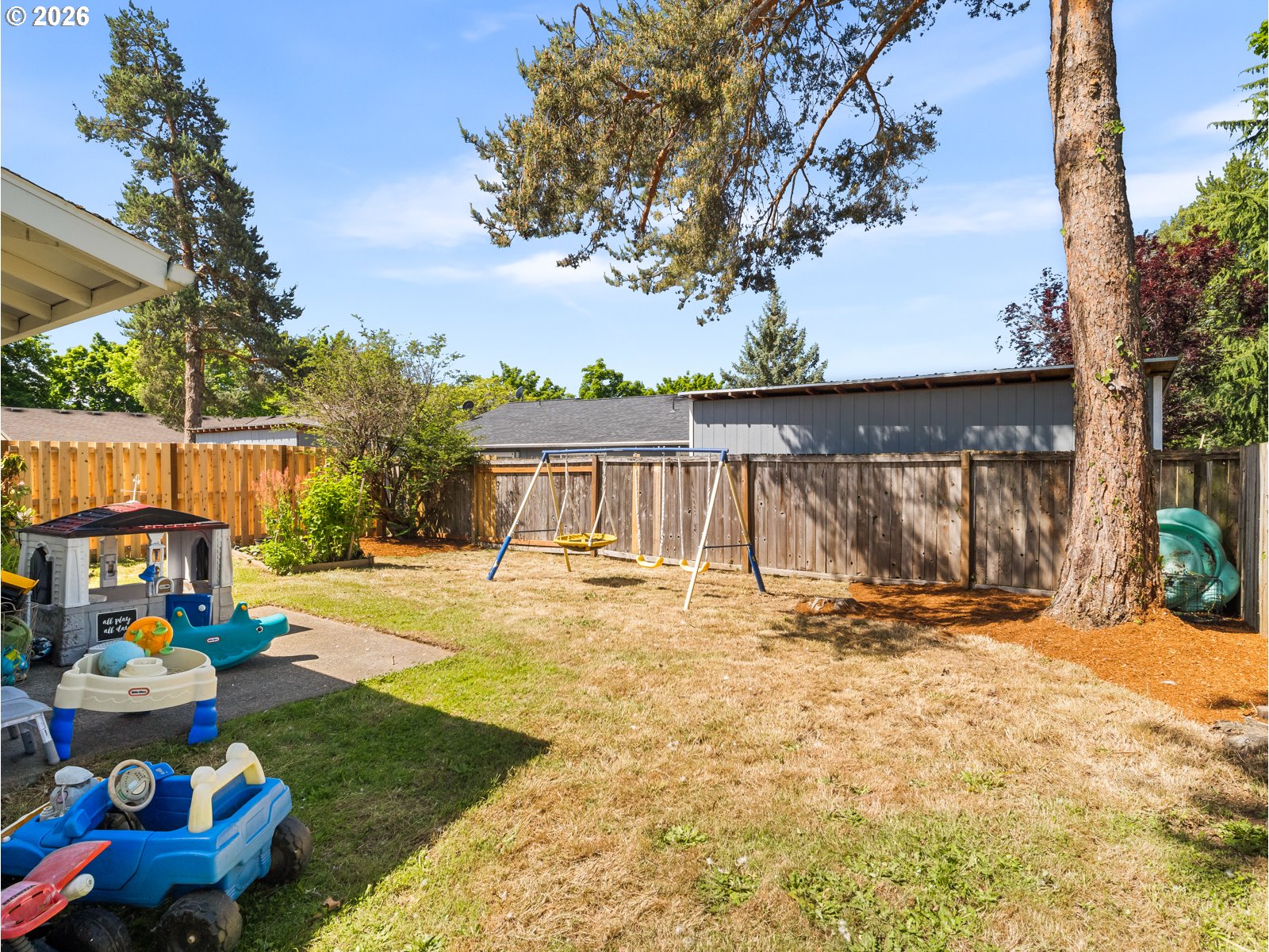 933 Se Rene Ave Property Photo 6