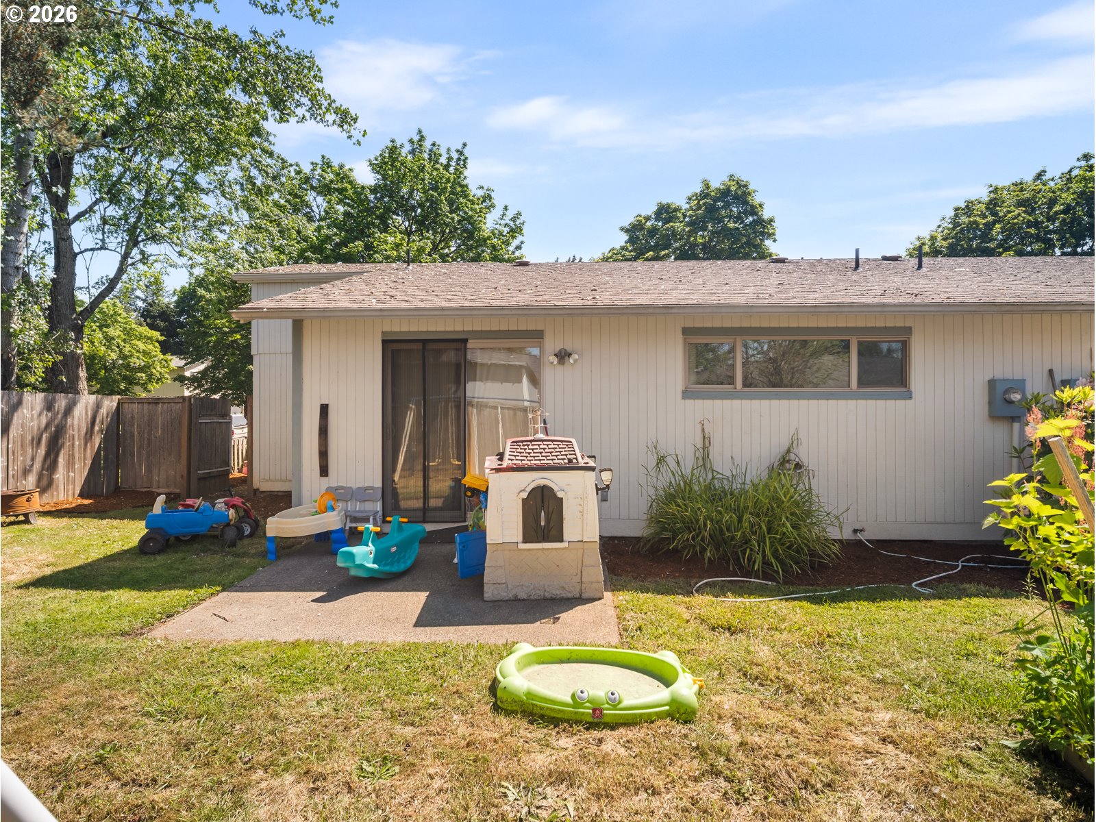 933 Se Rene Ave Property Photo 9