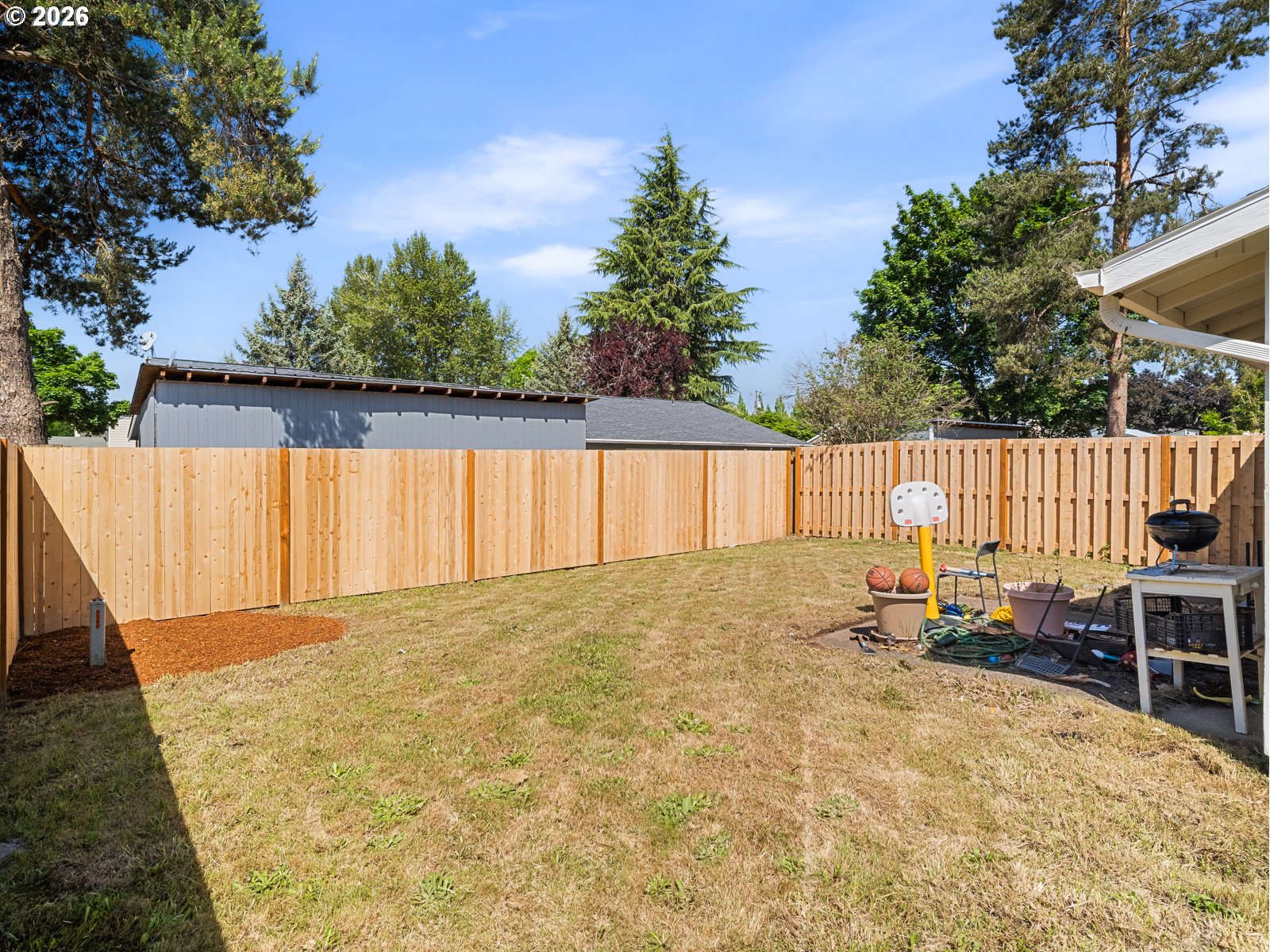 933 Se Rene Ave Property Photo 16