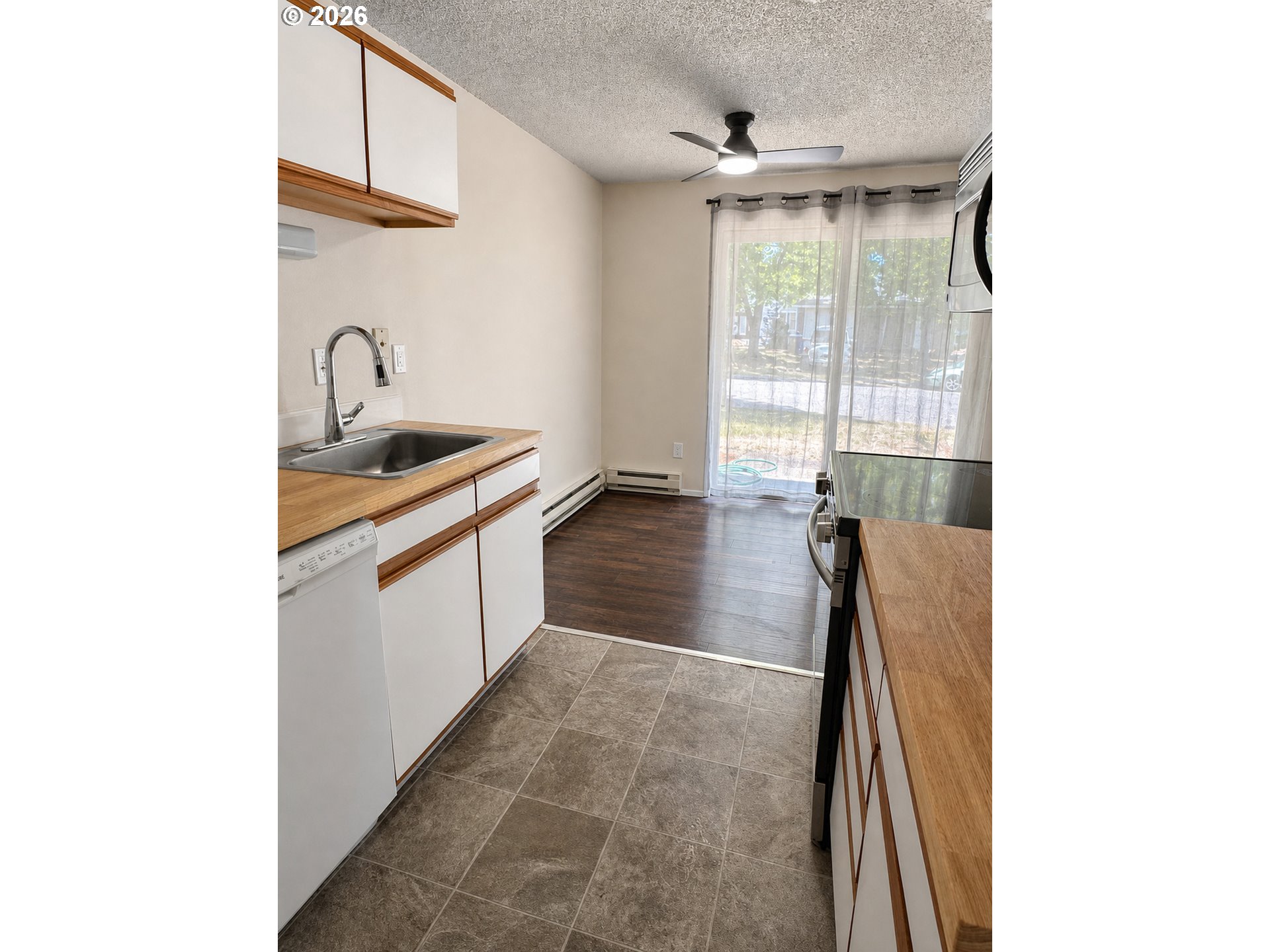 933 Se Rene Ave Property Photo 26