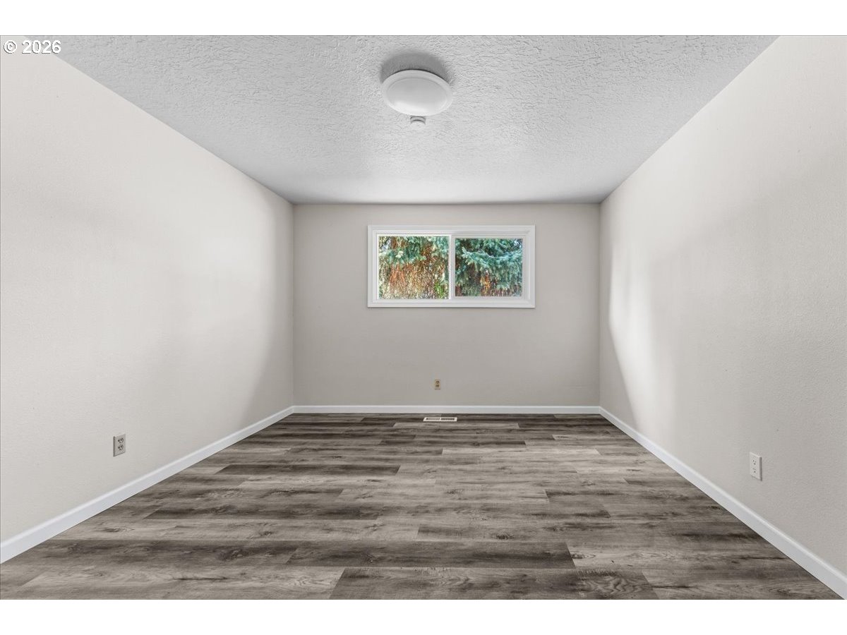 210 Ne 167th Pl Property Photo 19