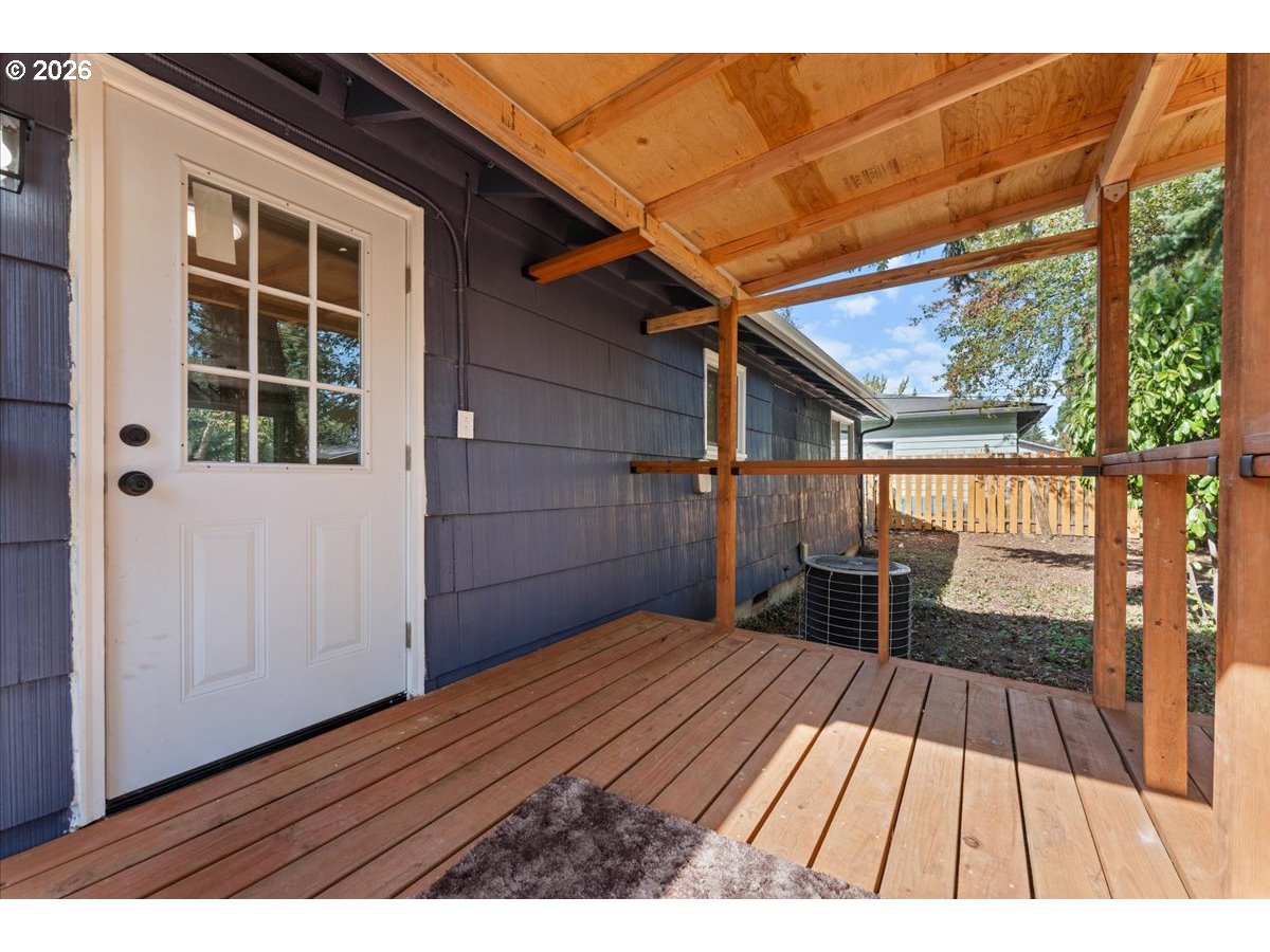 210 Ne 167th Pl Property Photo 28