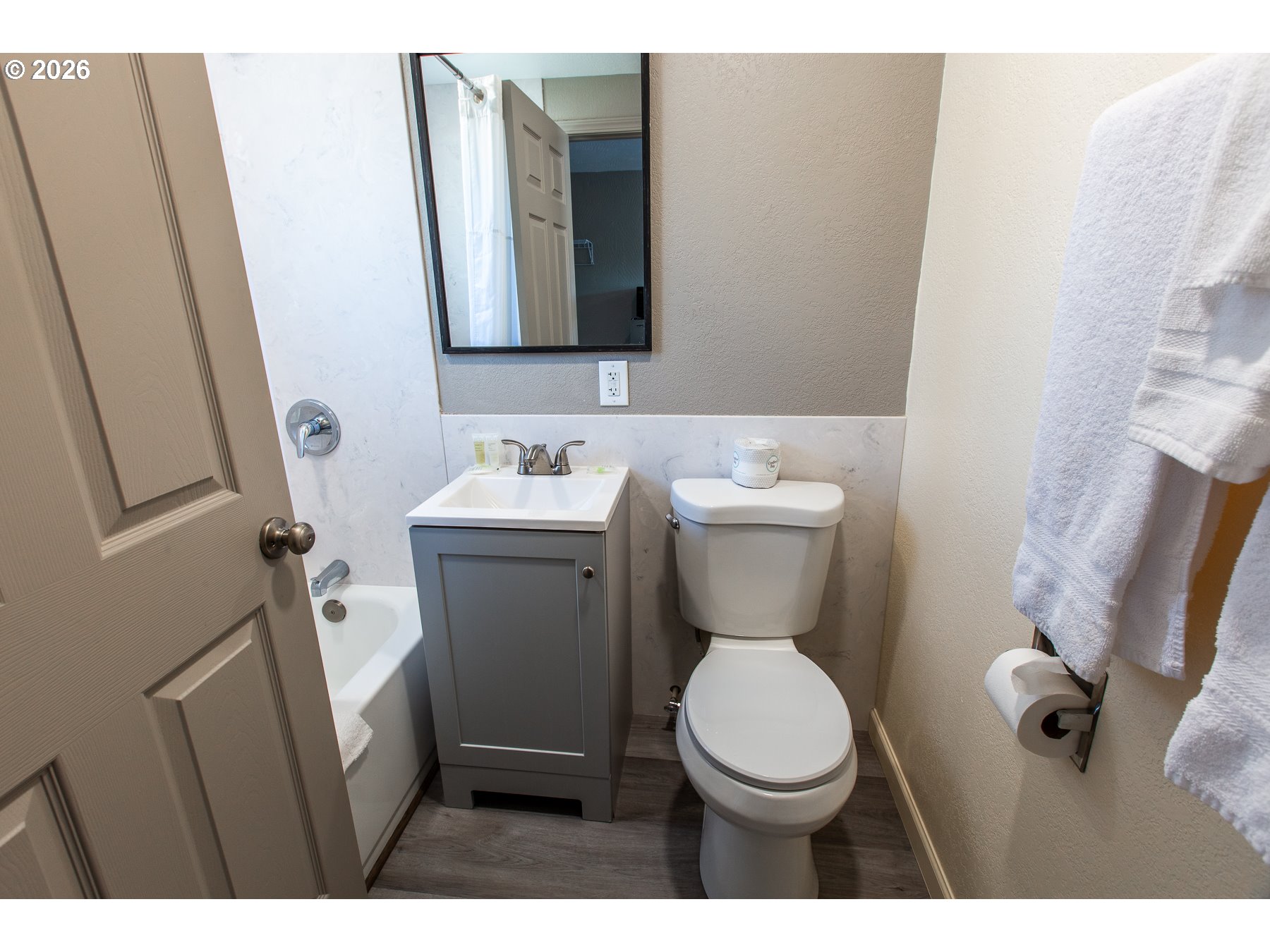 1152 Main St Property Photo 45