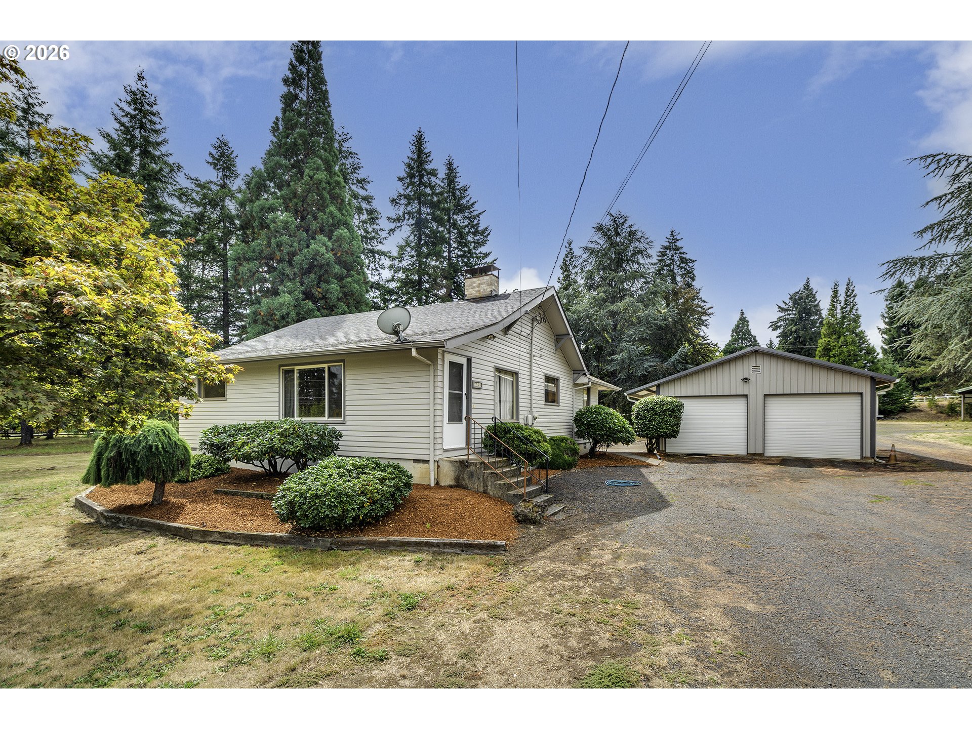 1735 Thatcher Rd Property Photo 3
