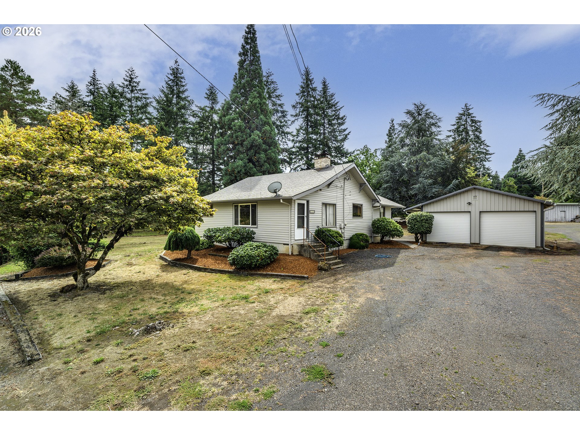 1735 Thatcher Rd Property Photo 4