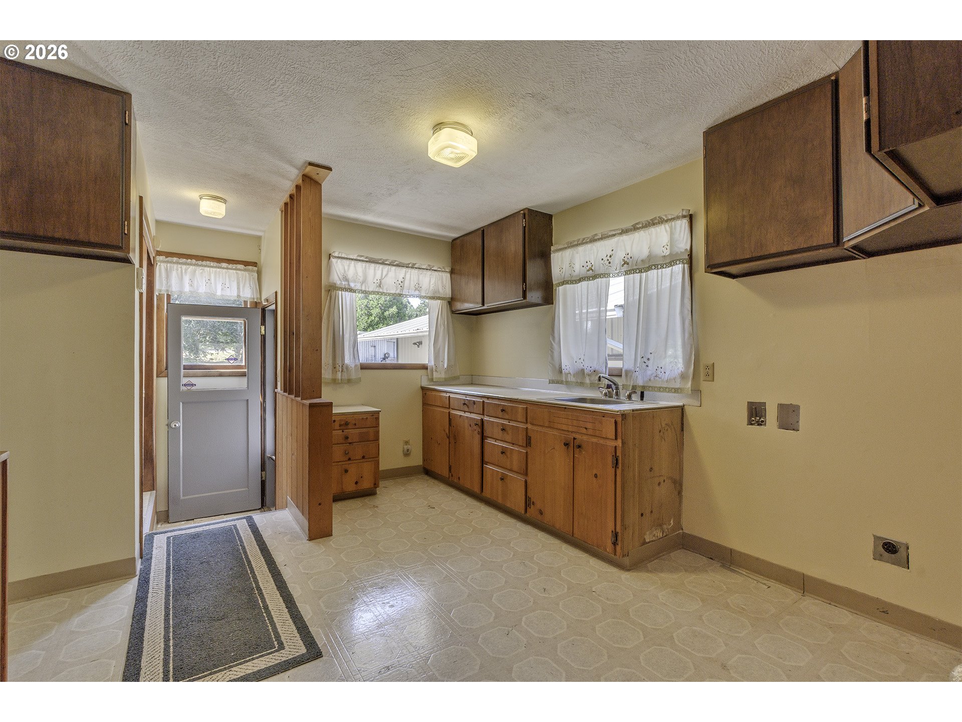 1735 Thatcher Rd Property Photo 18
