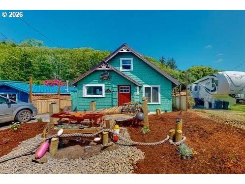 760 Clearlake Ave Property Photo 2