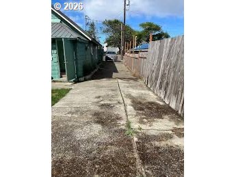 760 Clearlake Ave Property Photo 10