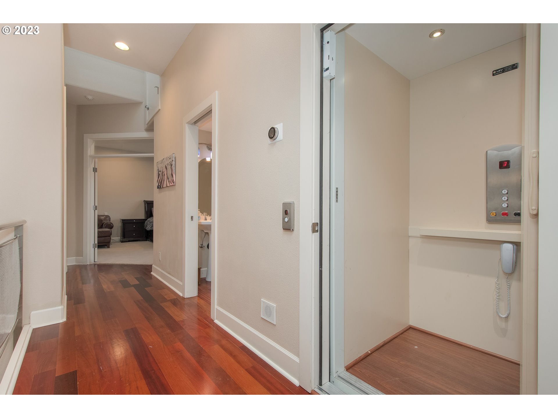 4647 Se Honors Dr Property Photo 6