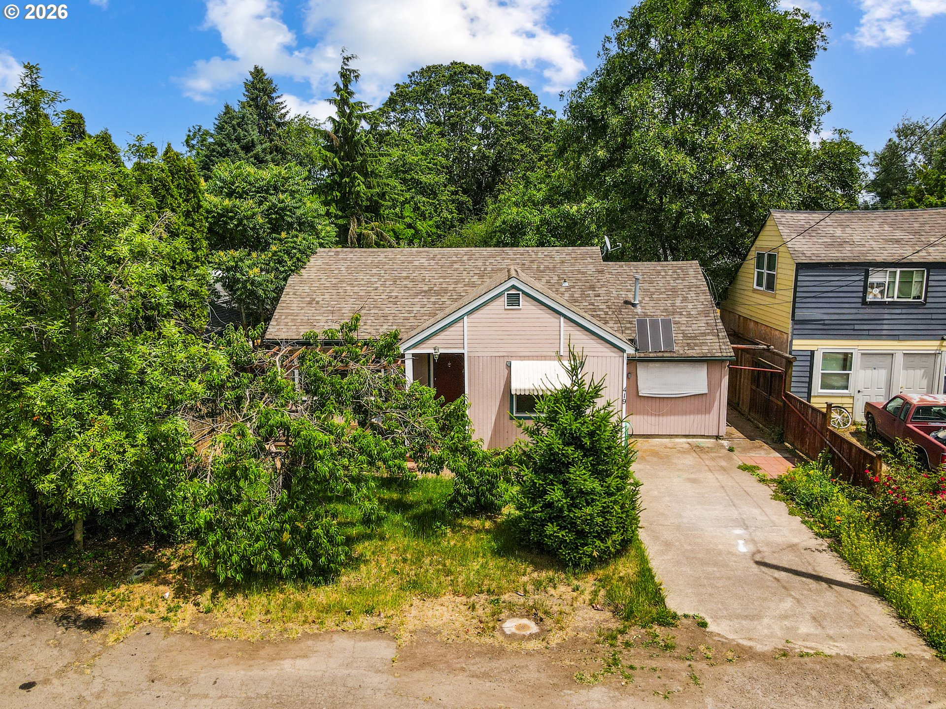 419 WILKIE ST Property Photo 1