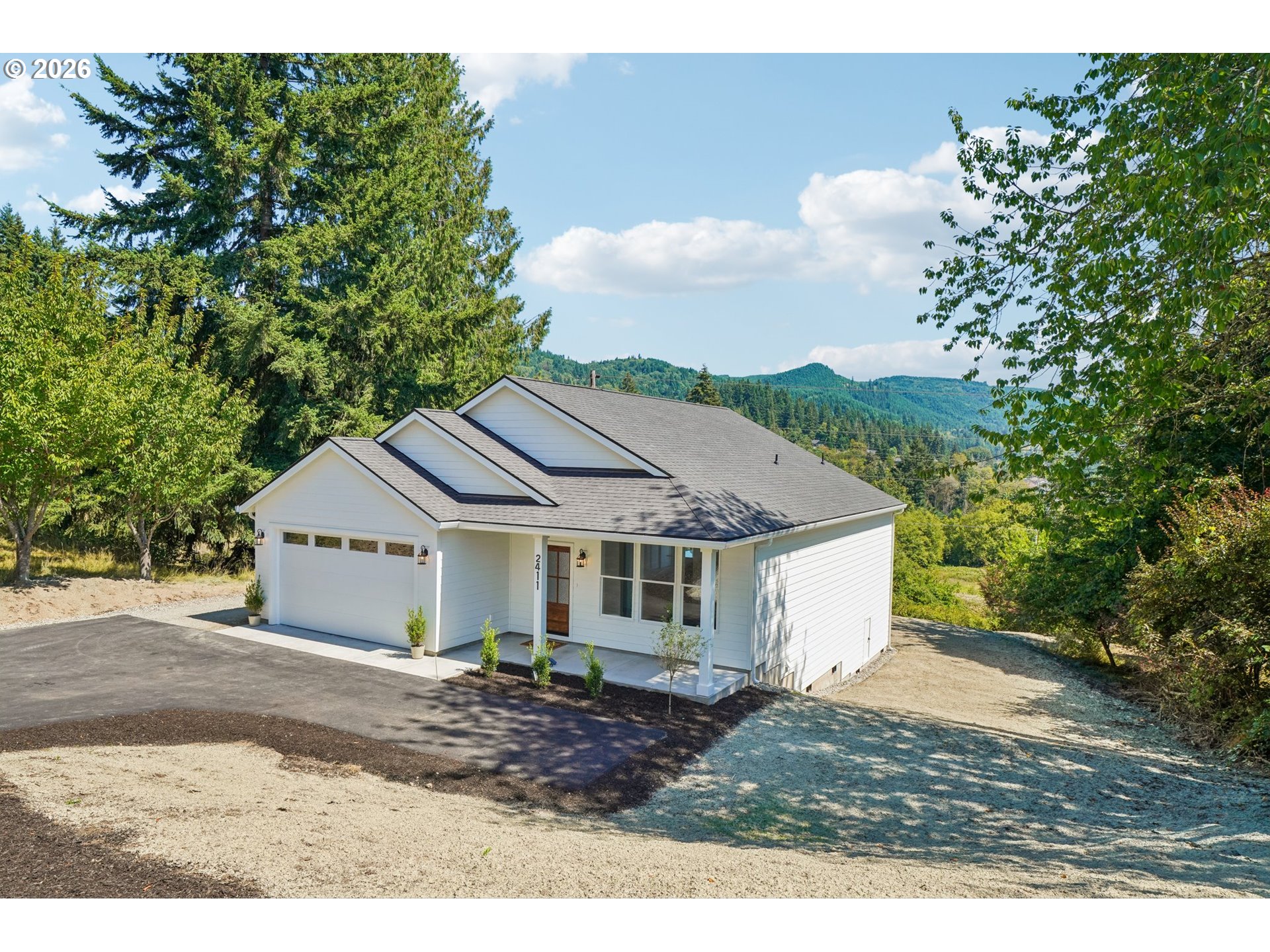 2411 Sunrise ST Property Photo 1