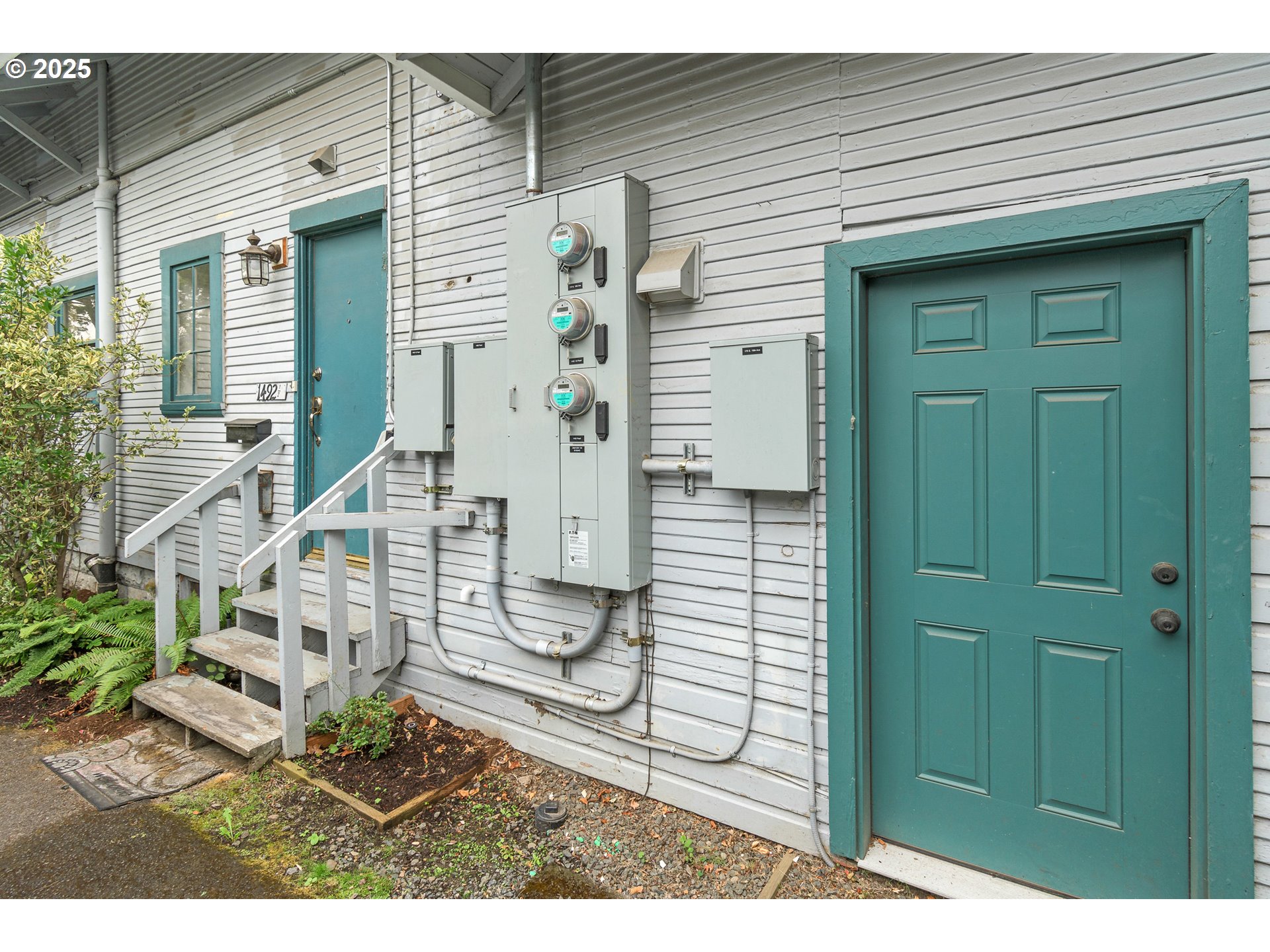1492 Pearl St Property Photo 25