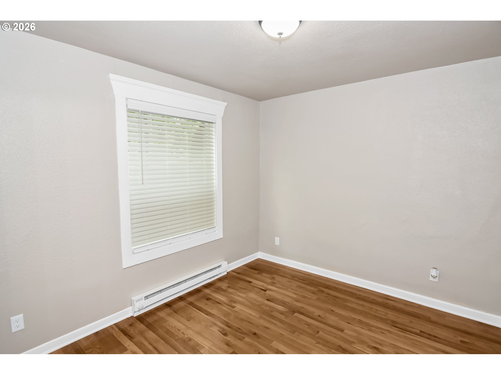 608 4th St Property Photo 12