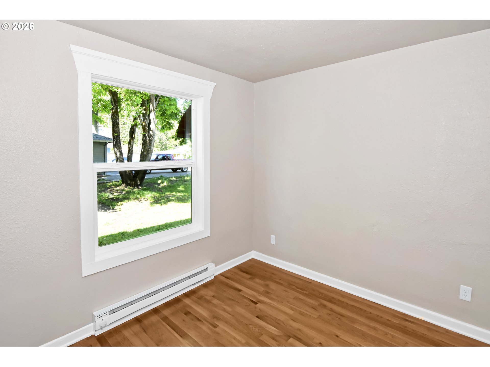 608 4th St Property Photo 13