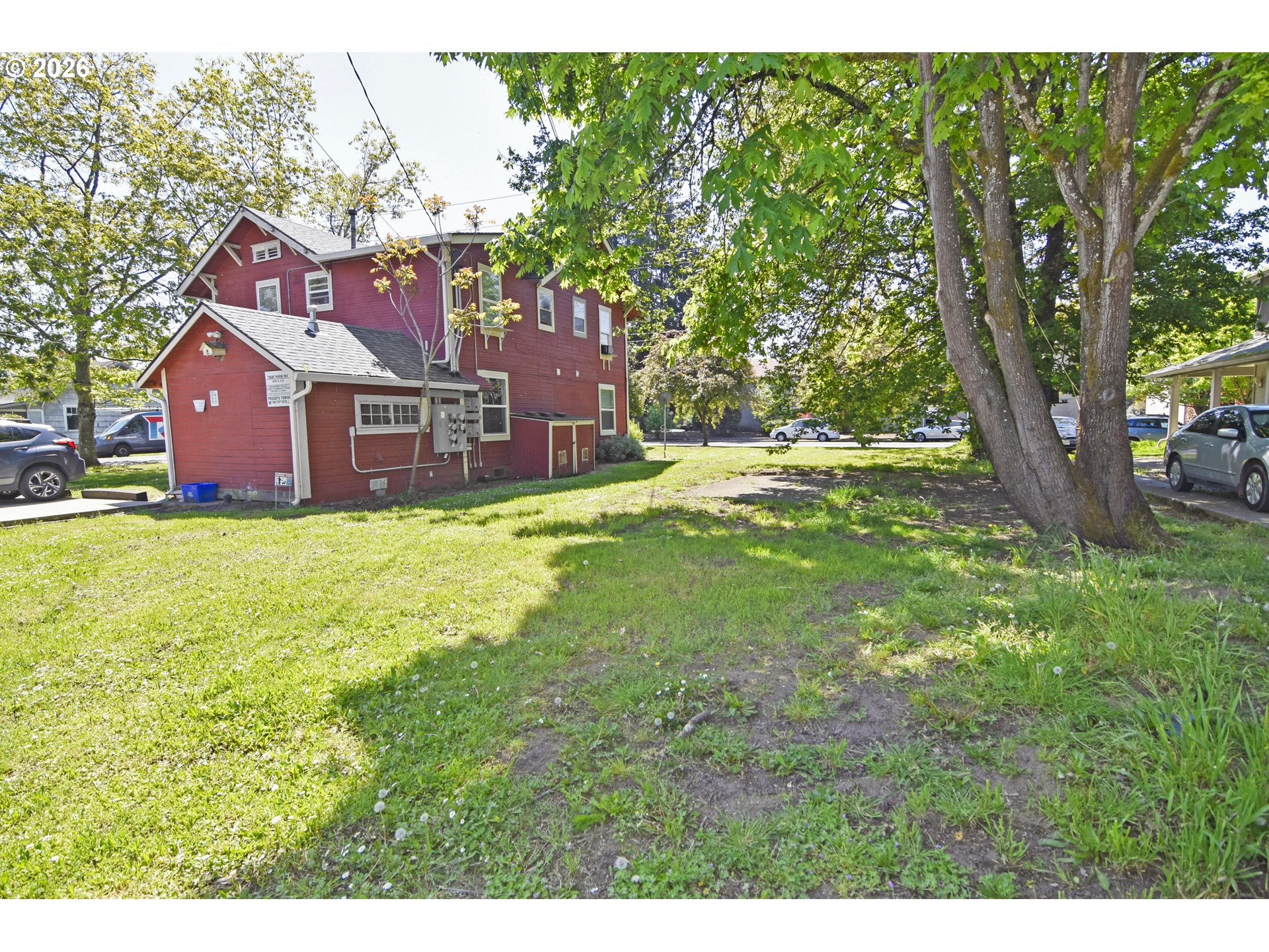 608 4th St Property Photo 32