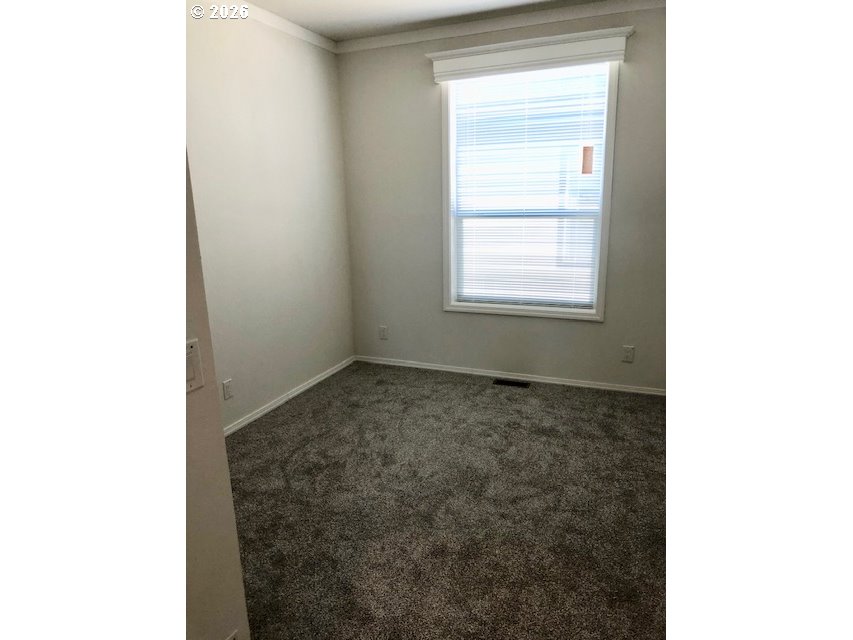 1025 S 6th 82 Property Photo 13