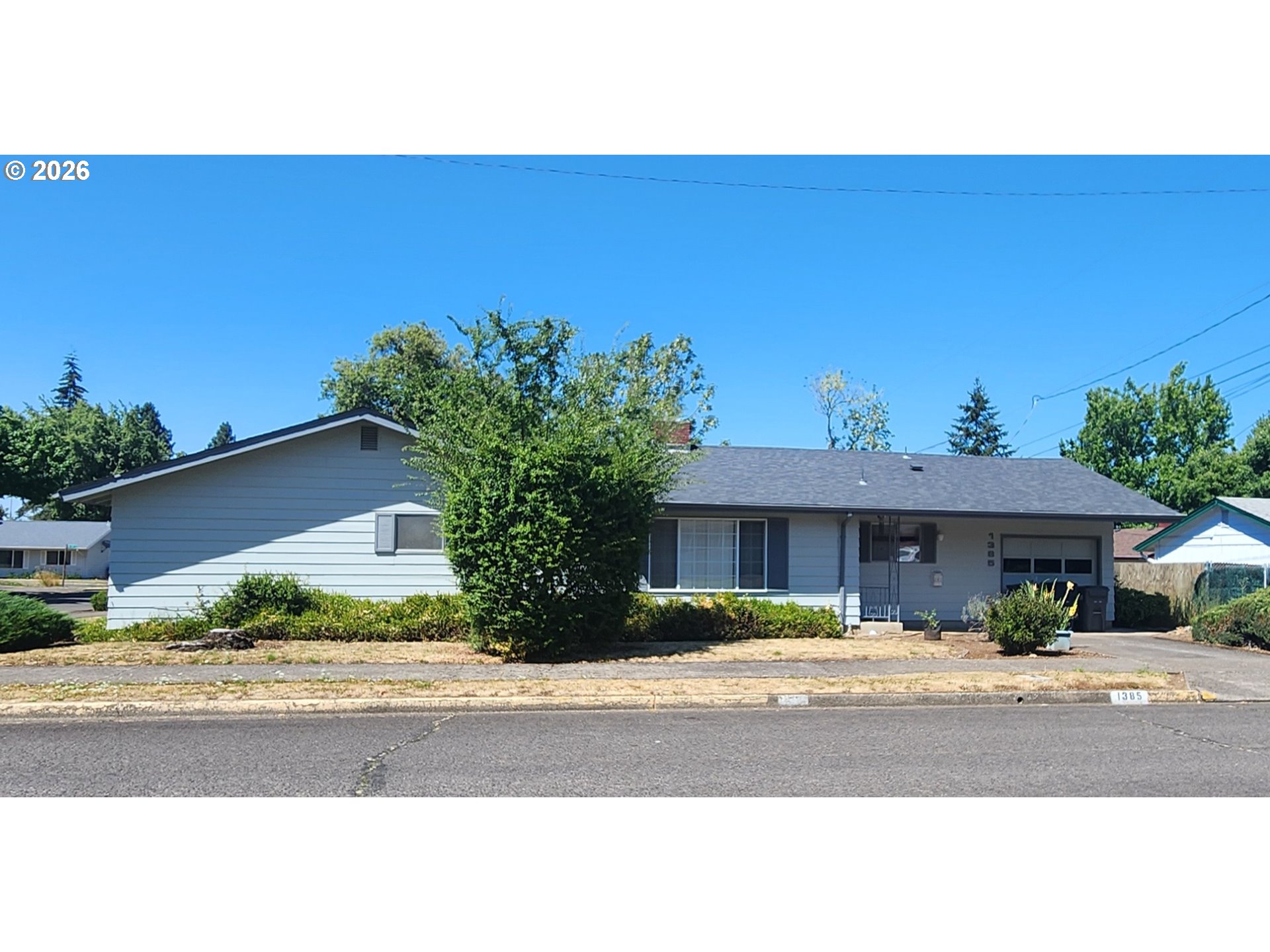 2495 Taylor St Property Photo 2