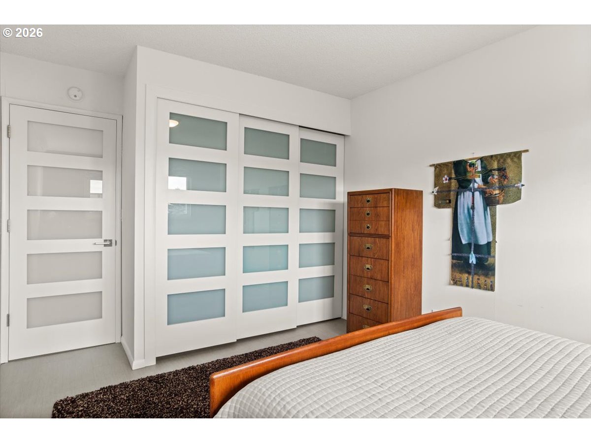 2393 Sw Park Pl 203 Property Photo 17