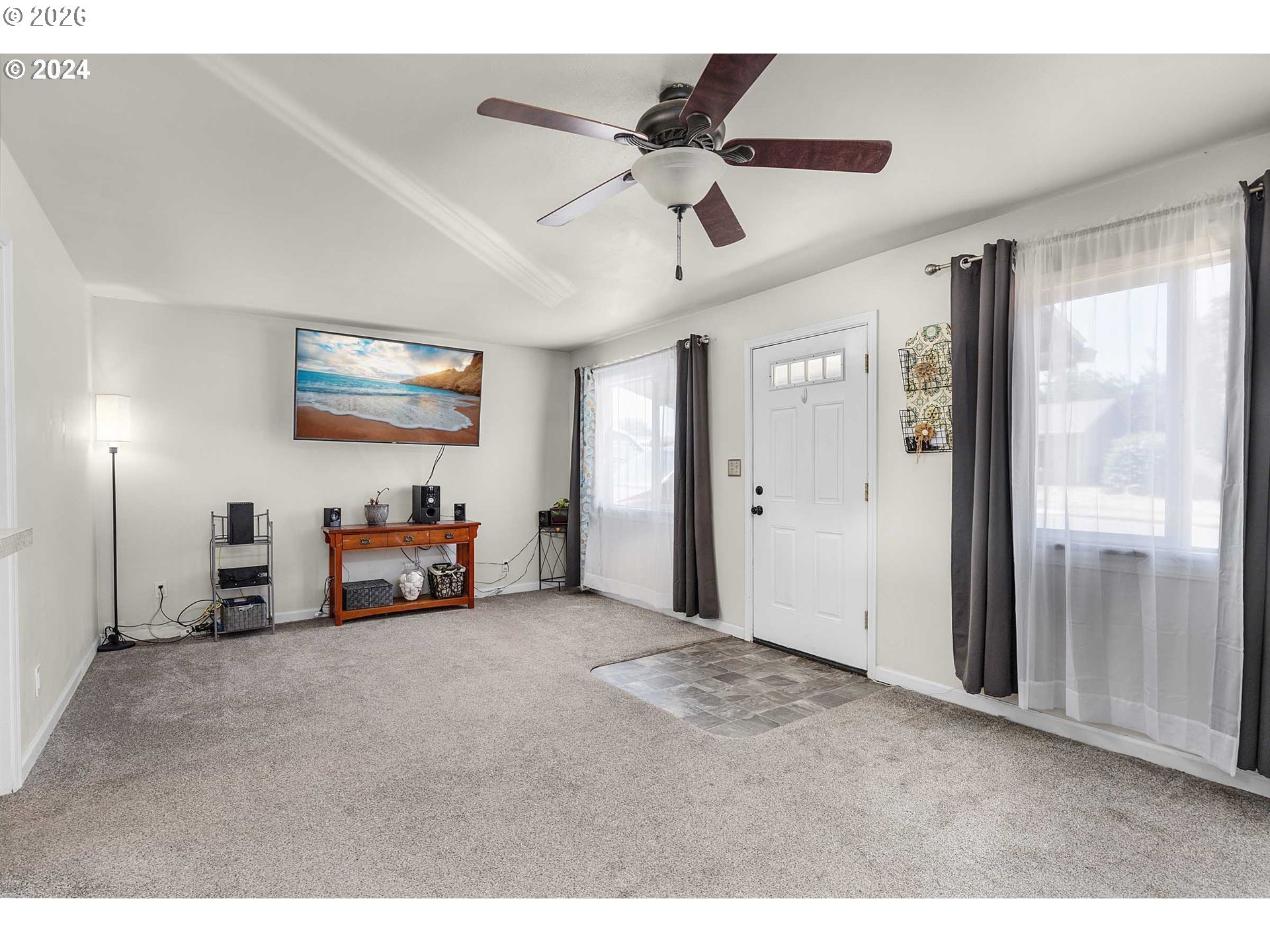 1669 Hayes St Property Photo 25