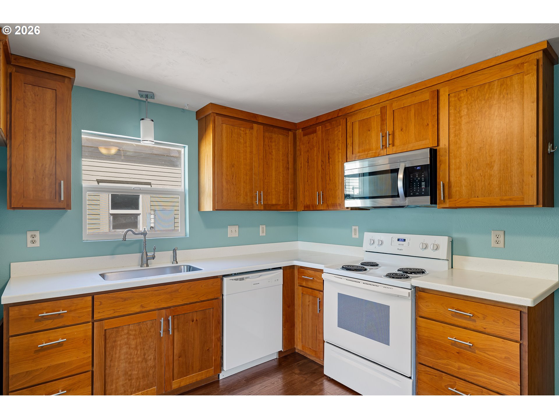 628 G St Property Photo 11